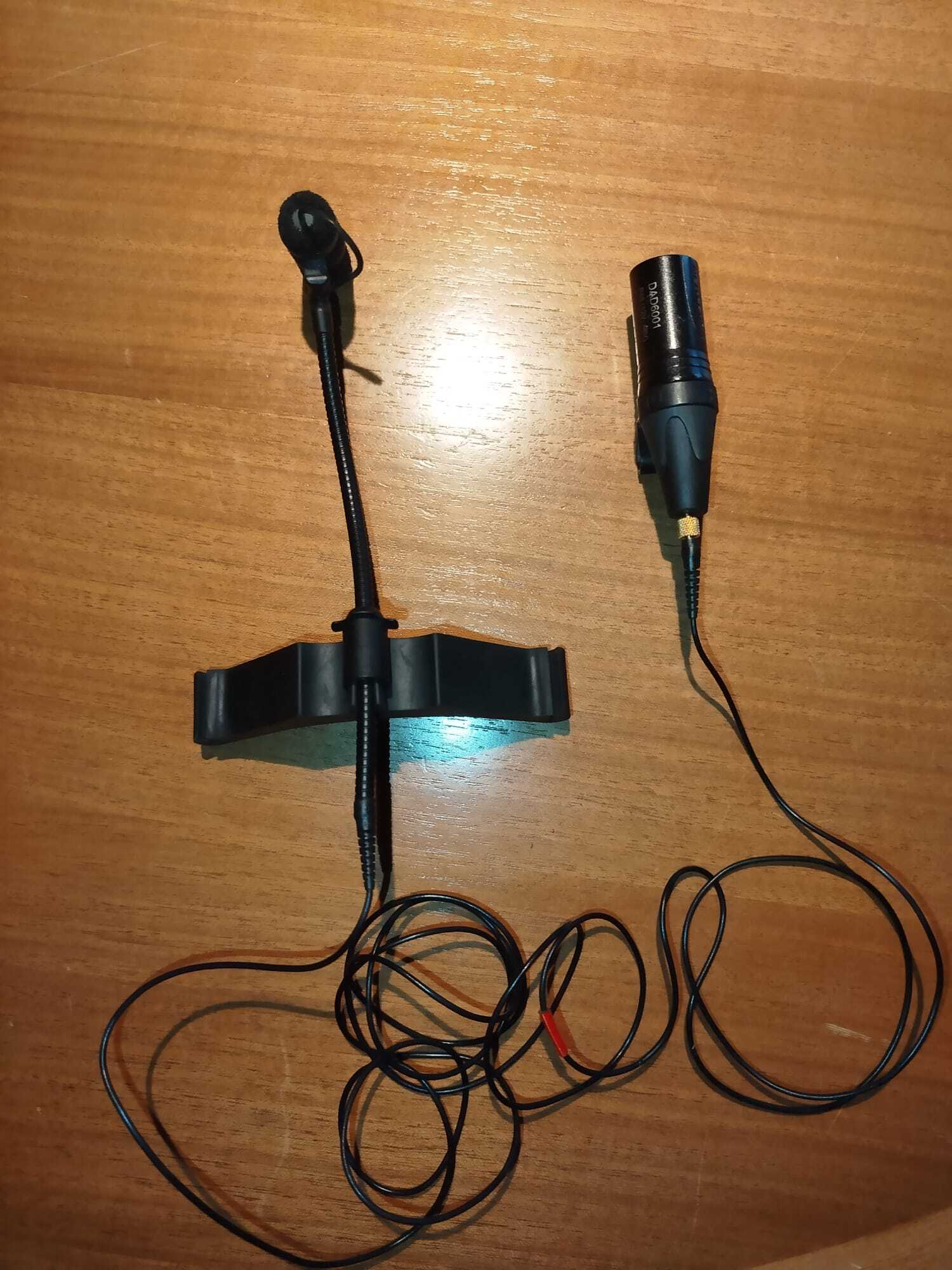 Micro DPA 4099 avec clip pour Contrebasse