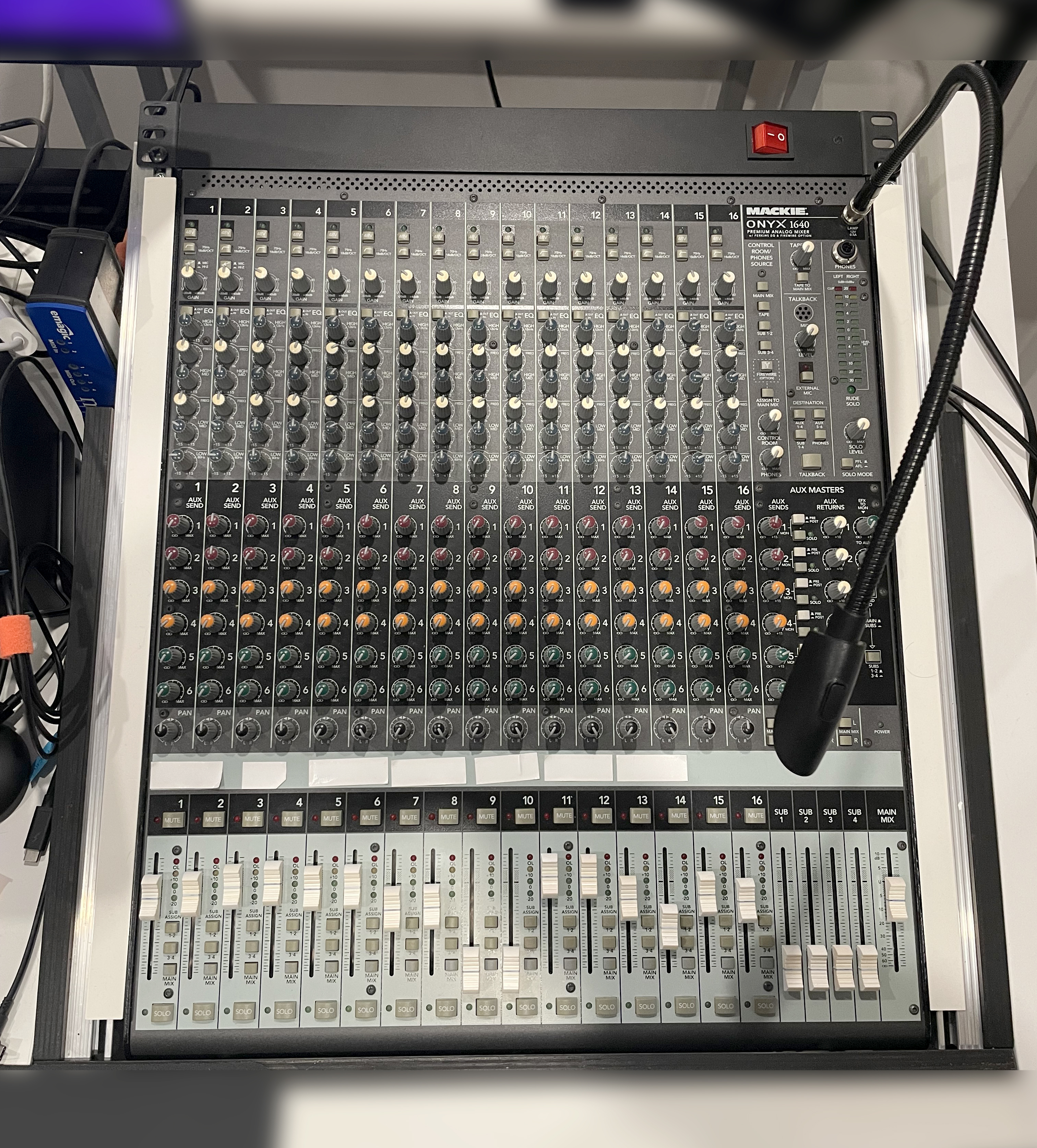 Mackie Onyx 1640 + FireWire – Très bon état