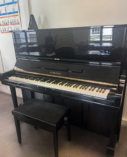 Piano droit Yamaha U3 – Excellent état