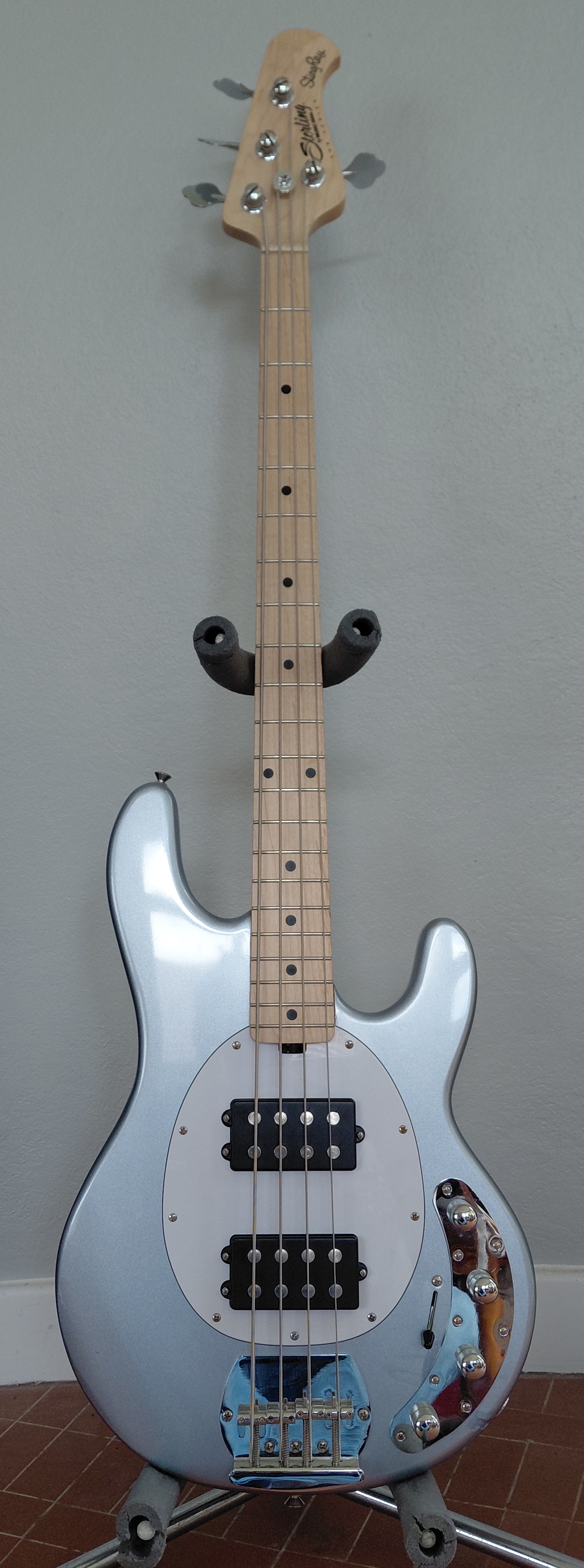 Vends Stingray 4HH Sterling by Musicman