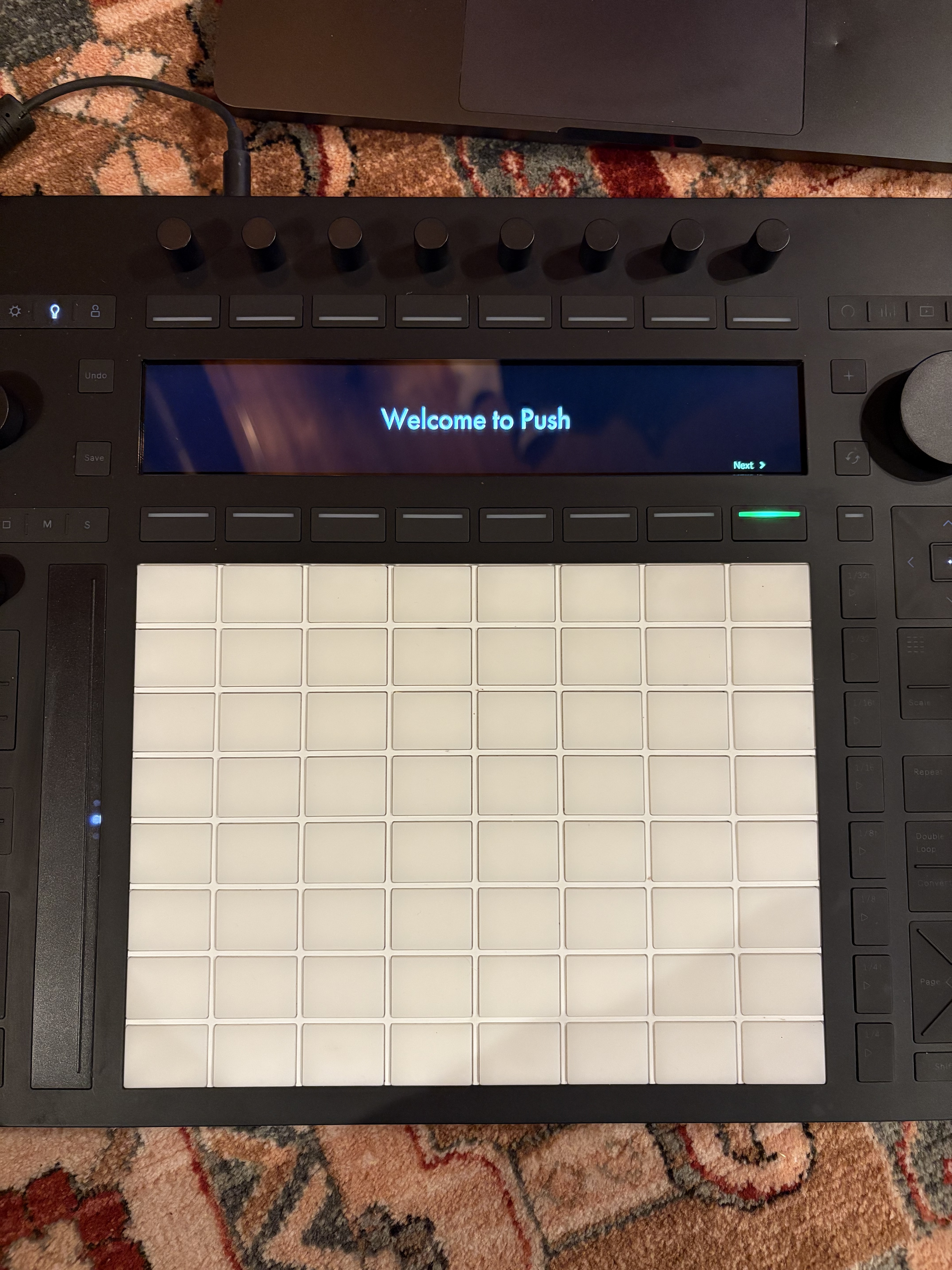 Push 3 standalone avec case udg