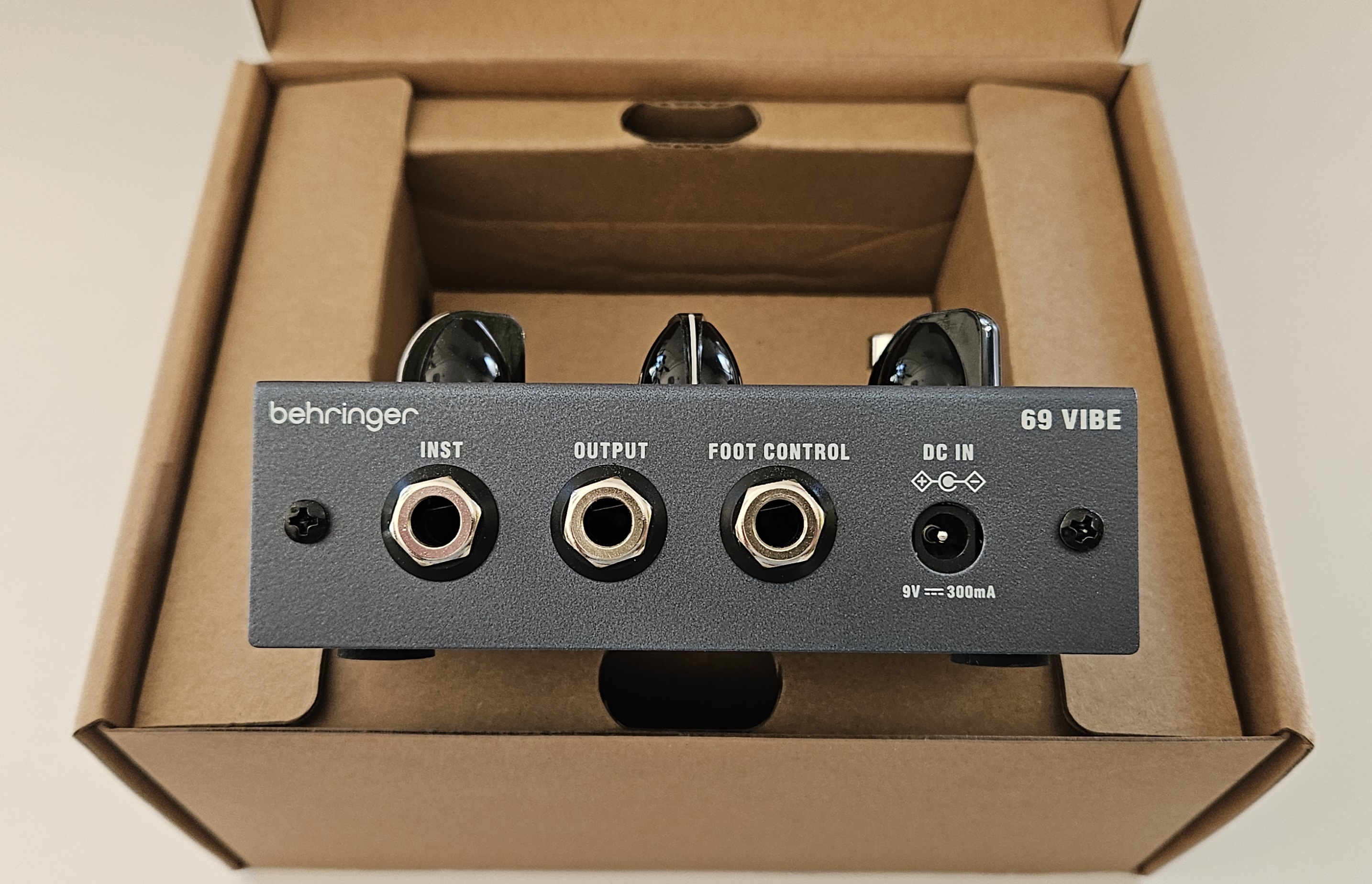 Behringer 69 Vibe (49280)