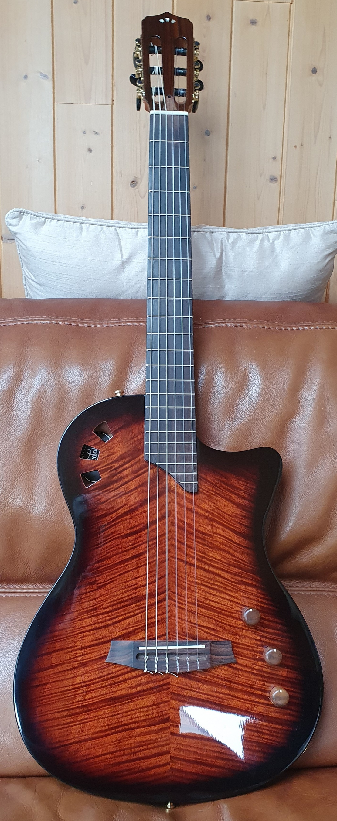 vds Guitare cordoba stage edge burst