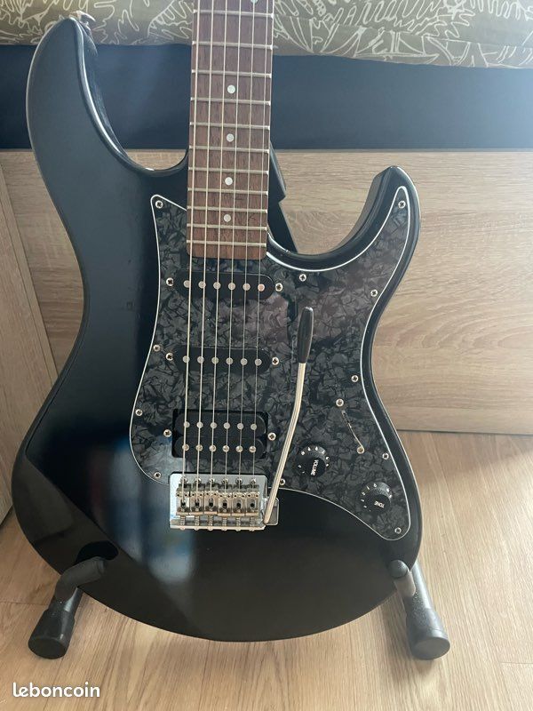 Yamaha Pacifica PAC112JCX (13356)
