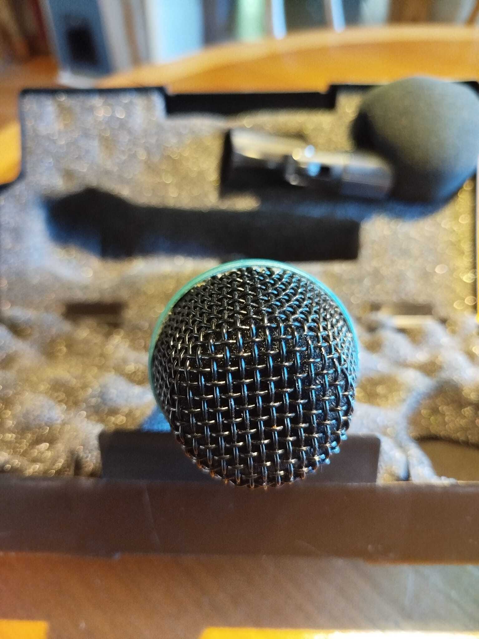 Microphone -AKG D 770-