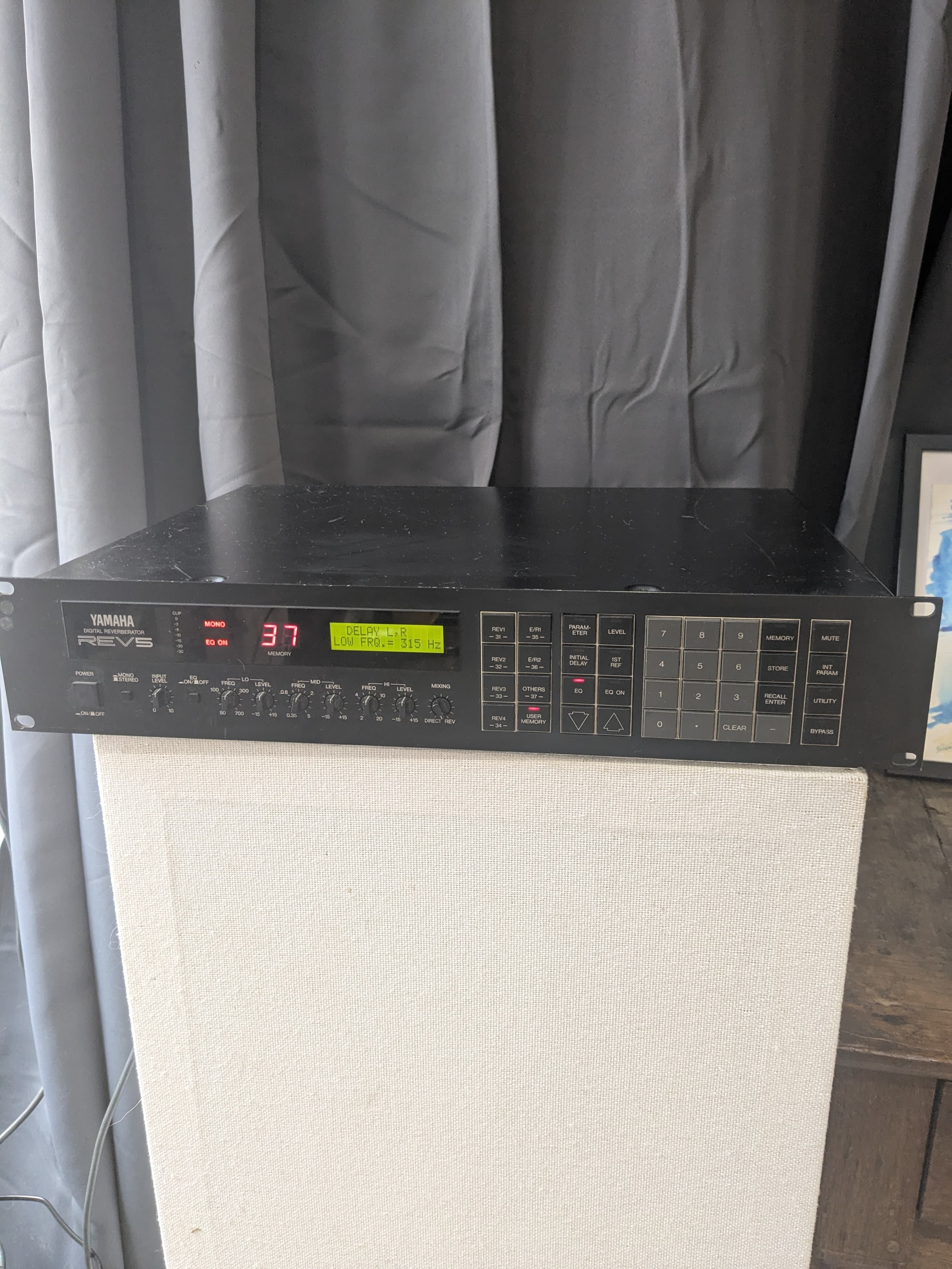 Yamaha - Rev 5 digital reverberator