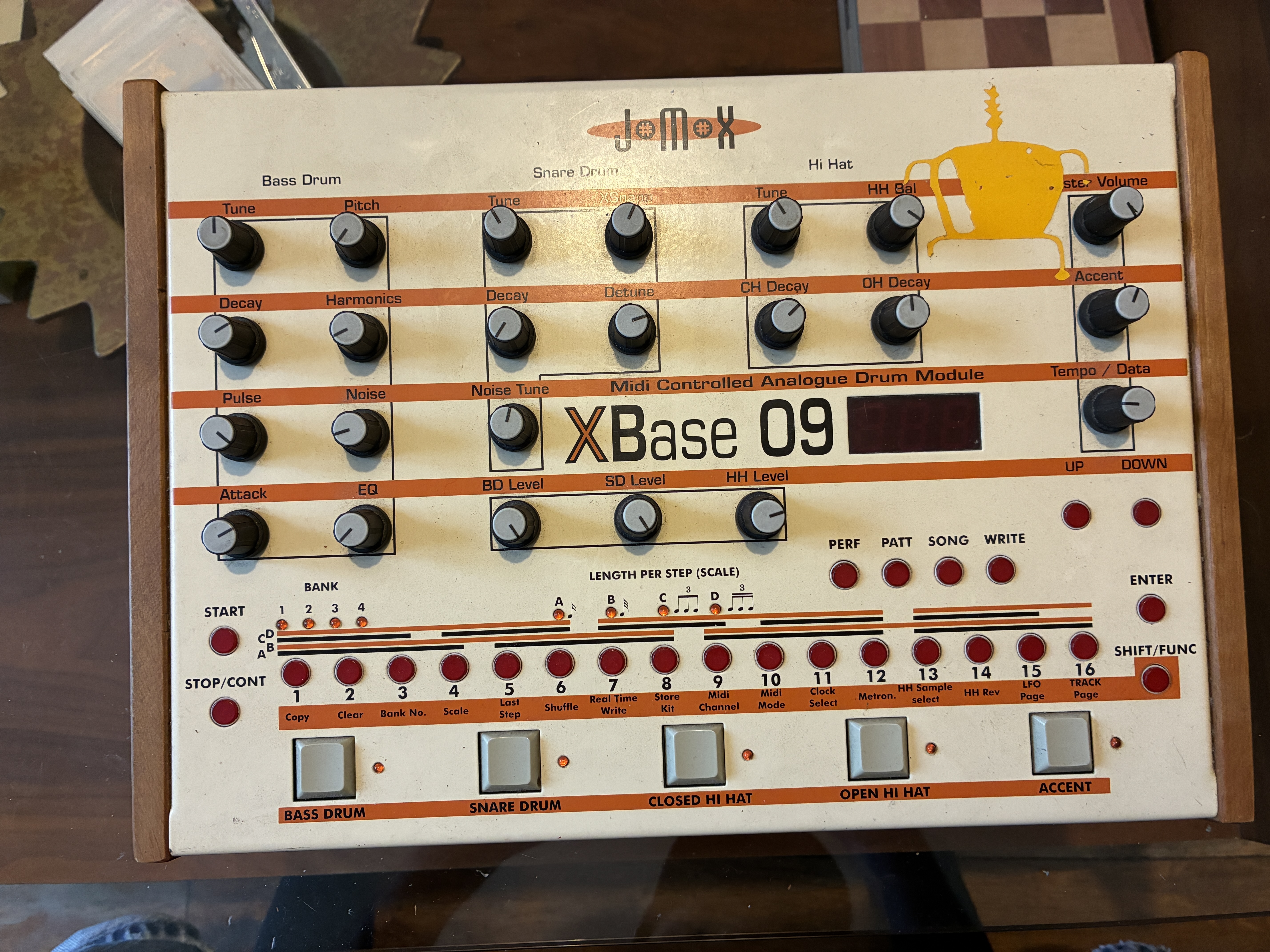 Jomox Xbase-09