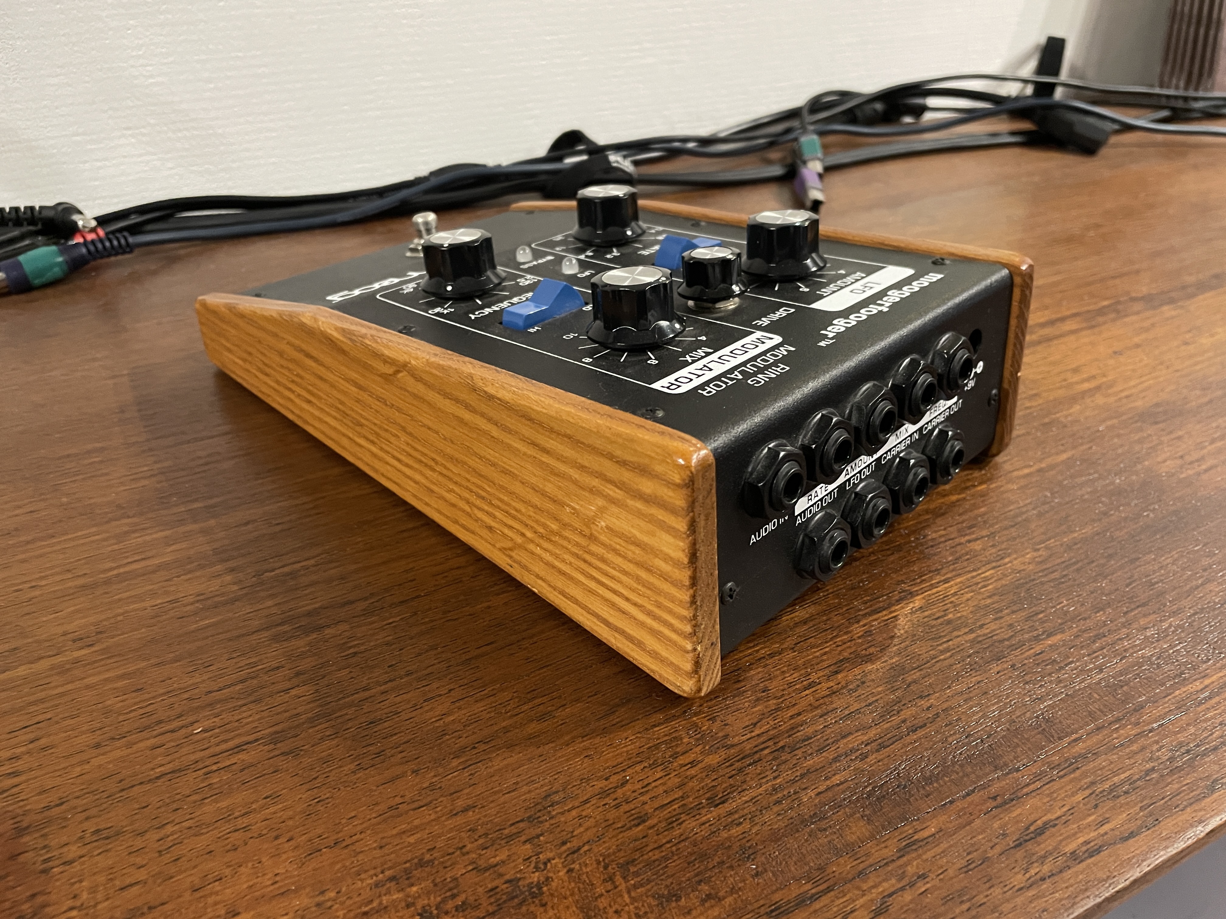 MF102 4