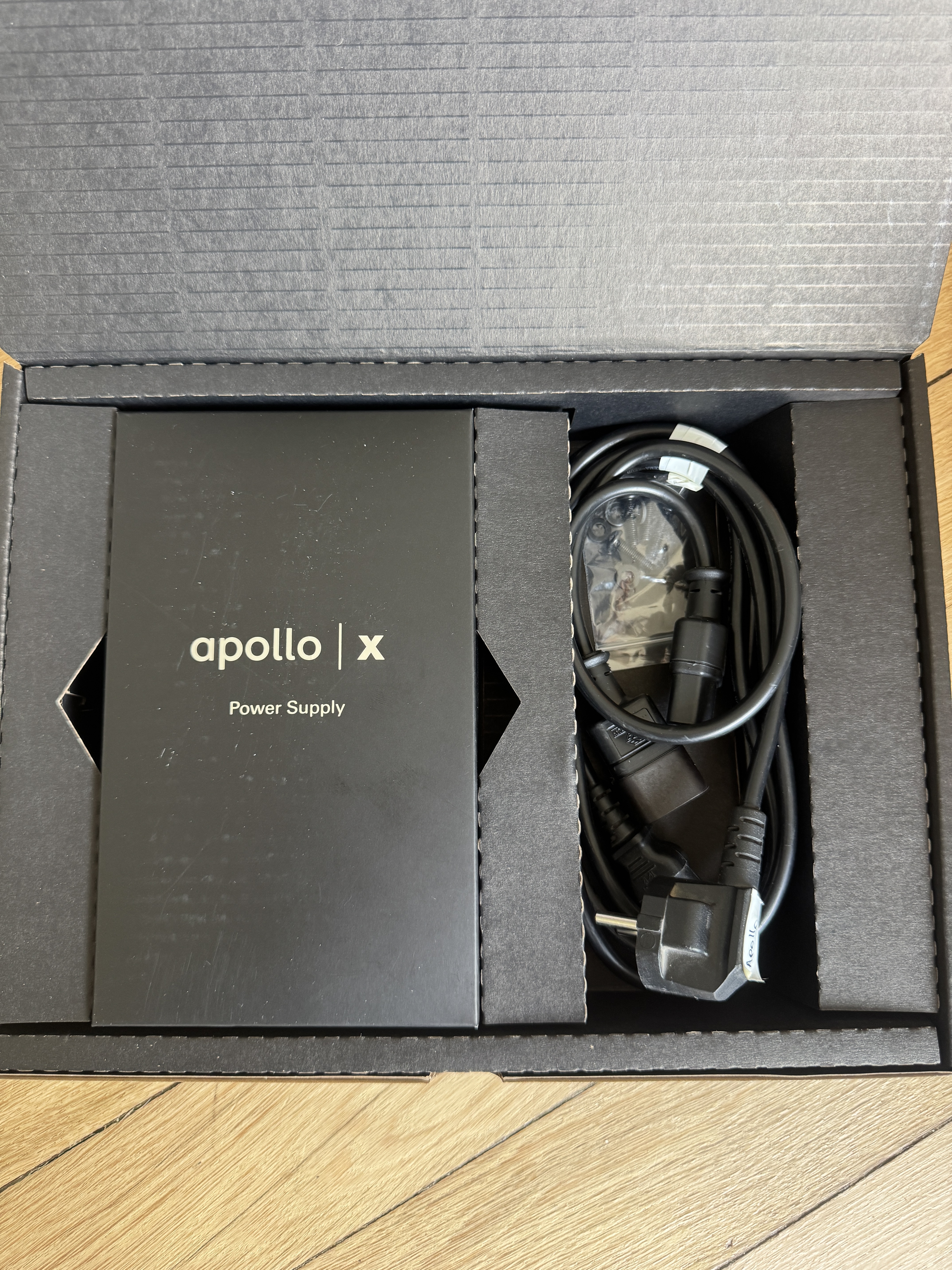 Universal Audio Apollo x16 (88445)