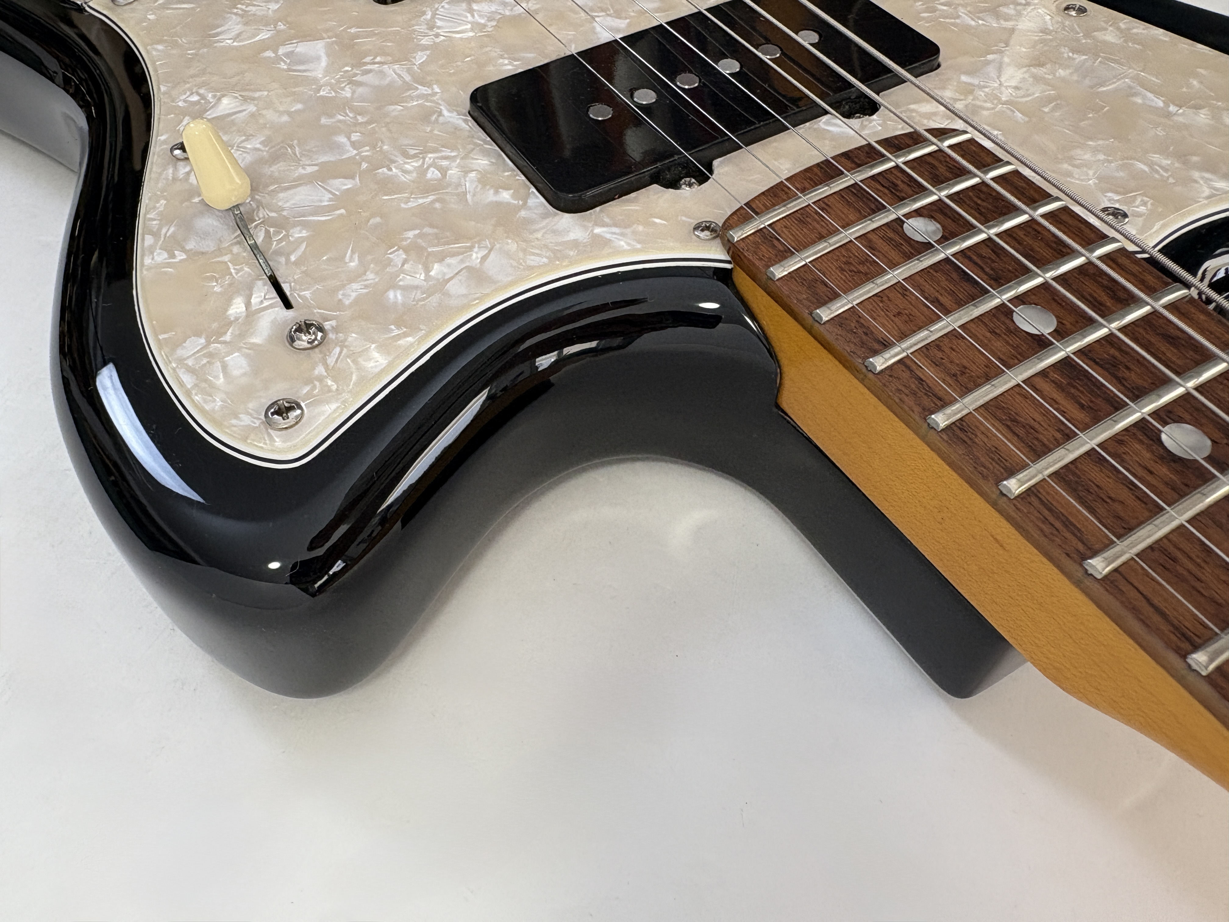 Fender Modern Player Marauder (99754)