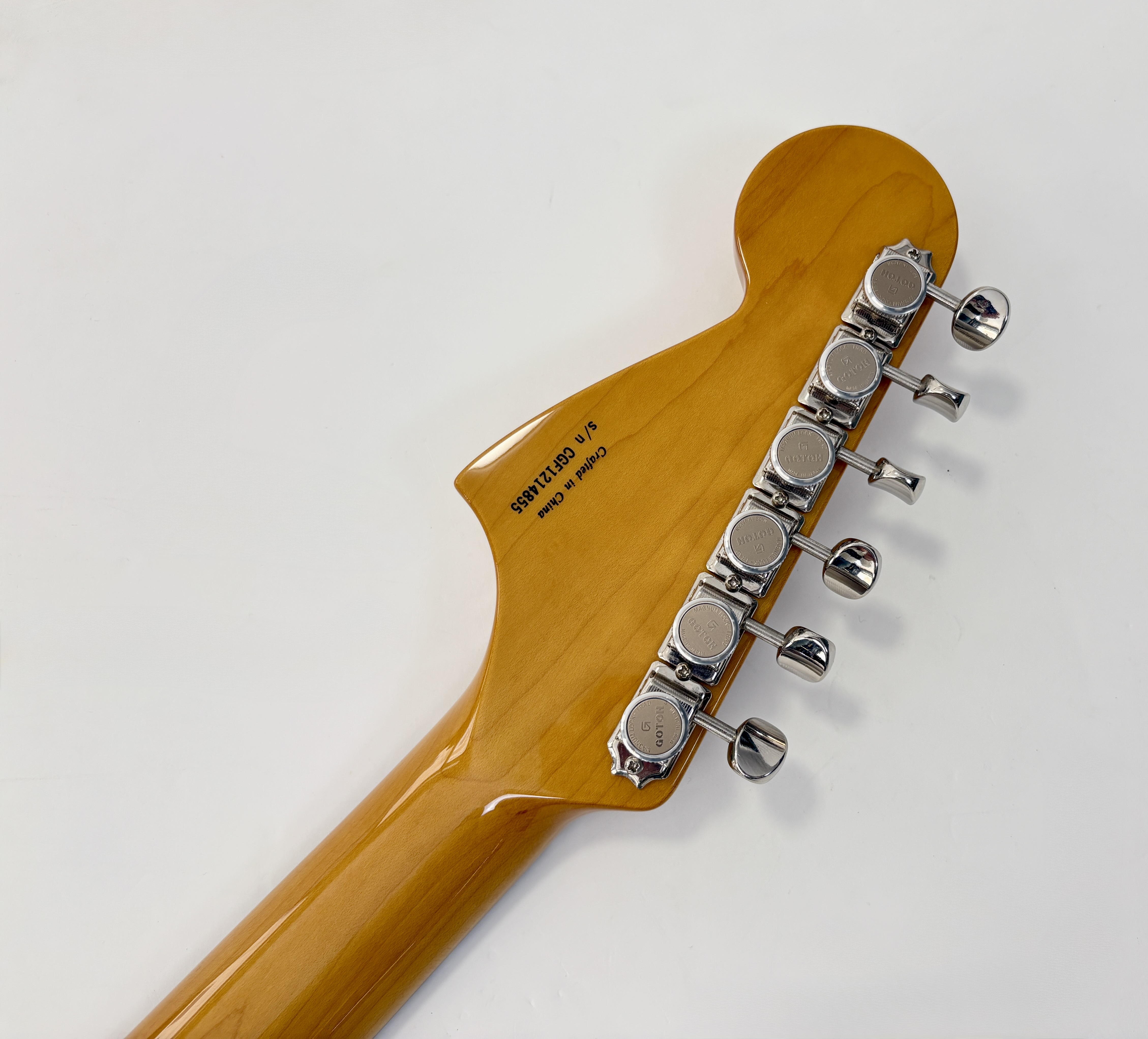 Fender Modern Player Marauder (18060)