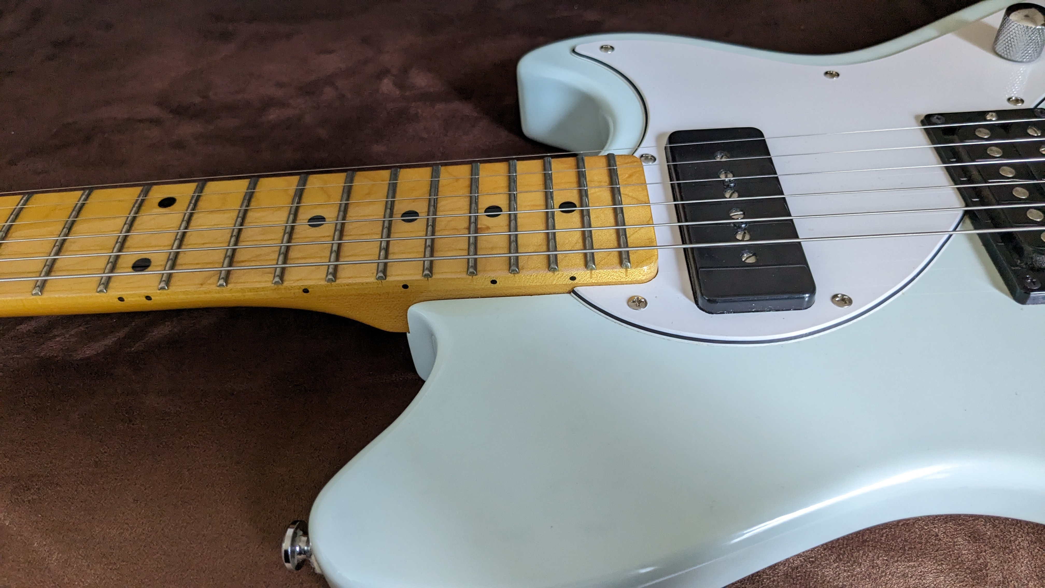 G&L Tribute Fallout (83731)