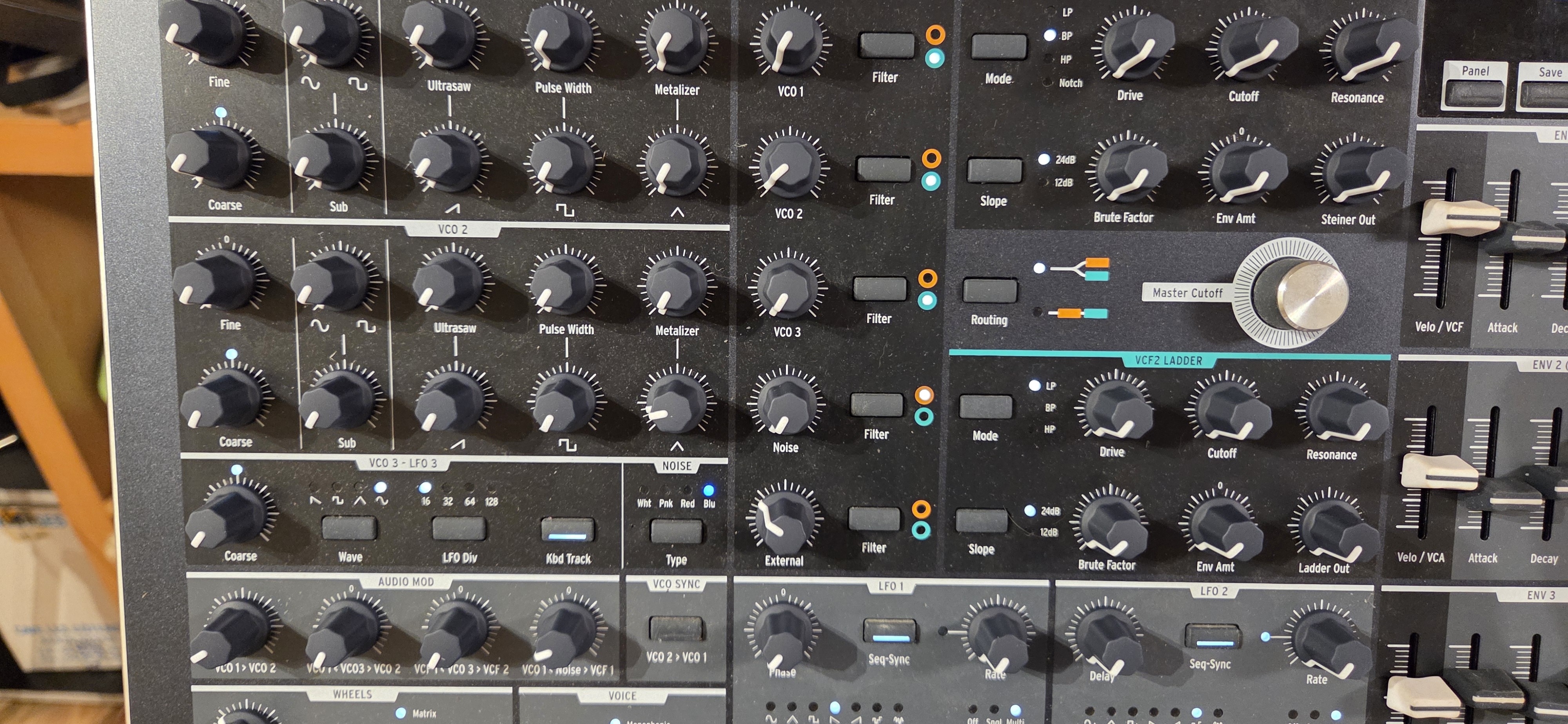 Arturia MatrixBrute (88804)