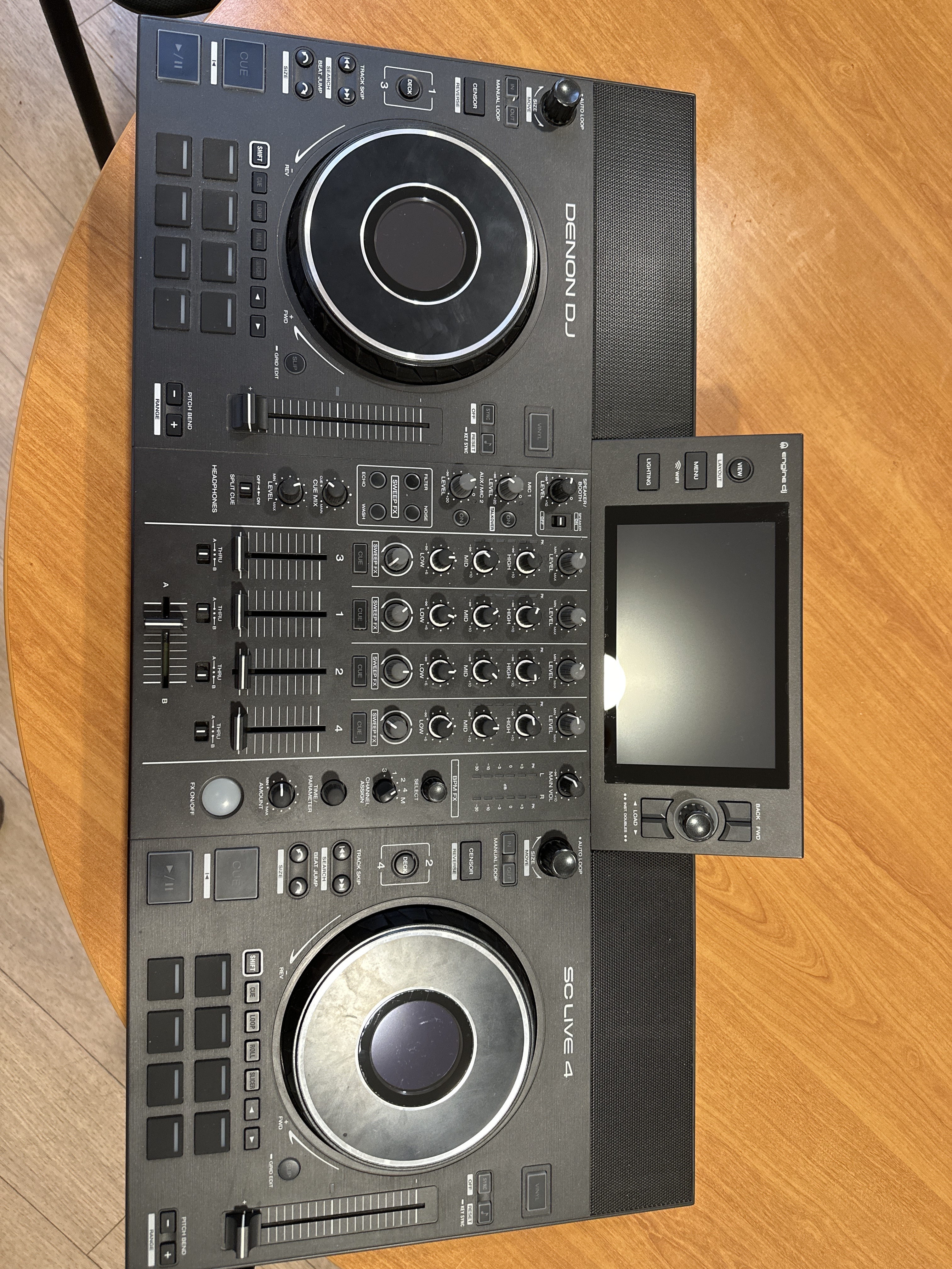 Denon SC 4 live 