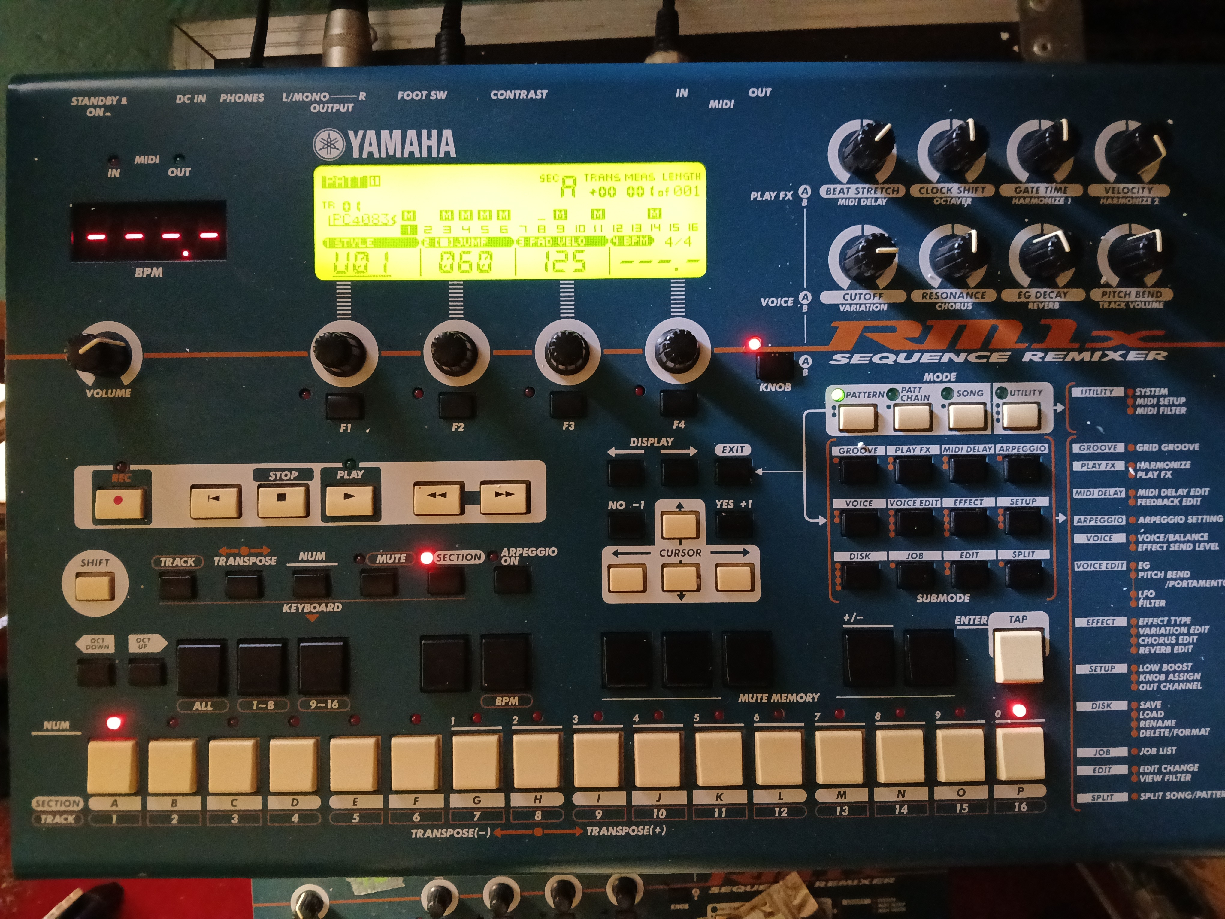 Vend 2 yamaha rm1x