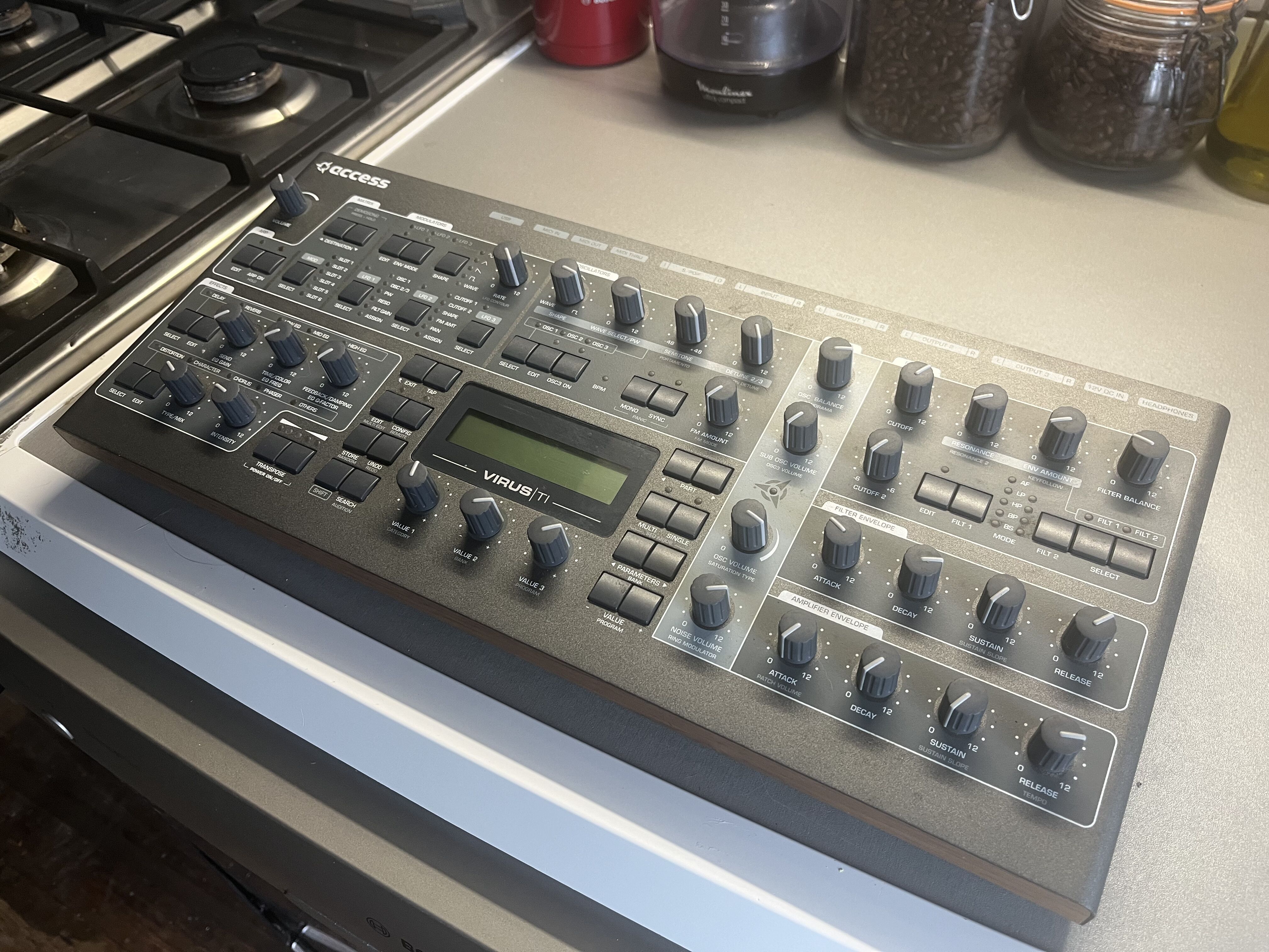 Access Music Virus TI2 Desktop (48919)