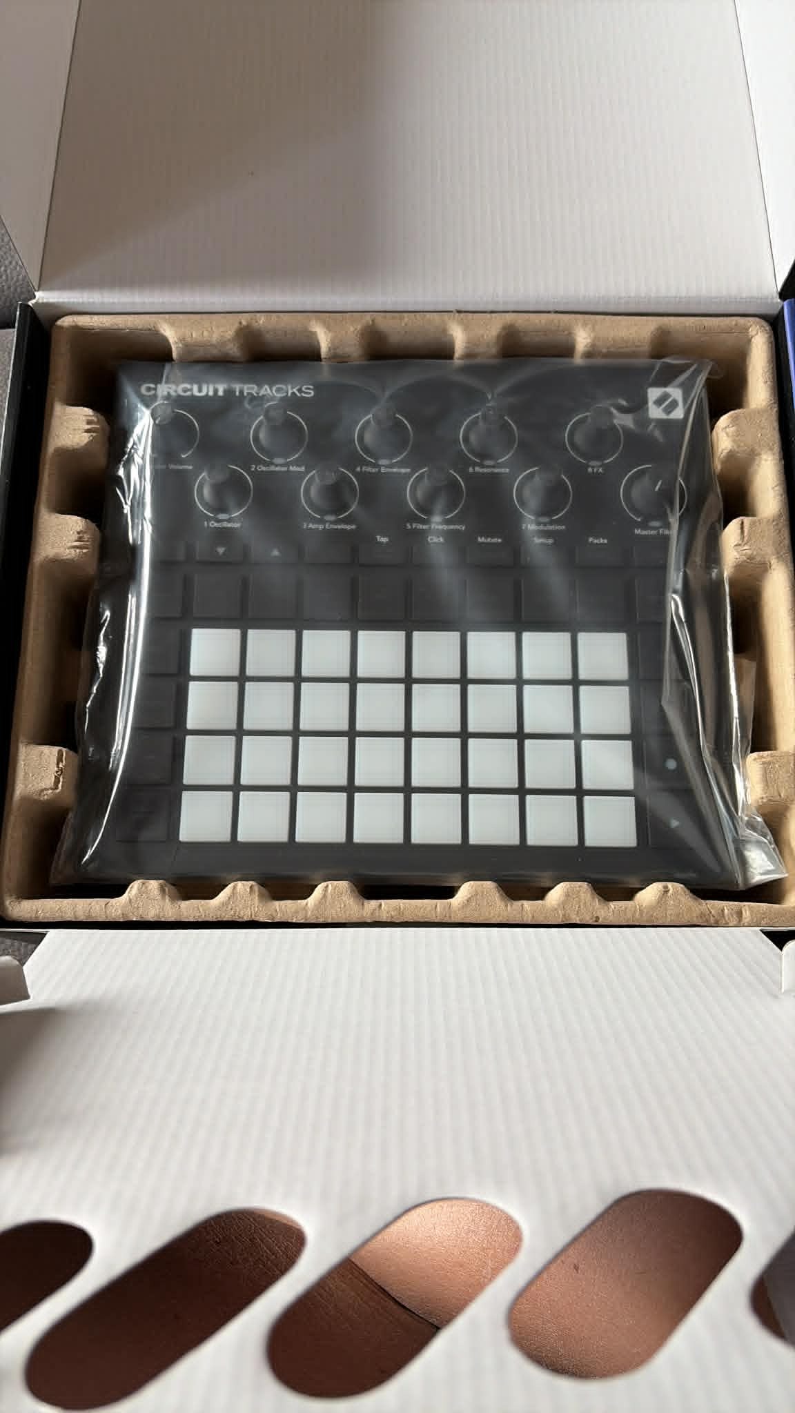 groove box