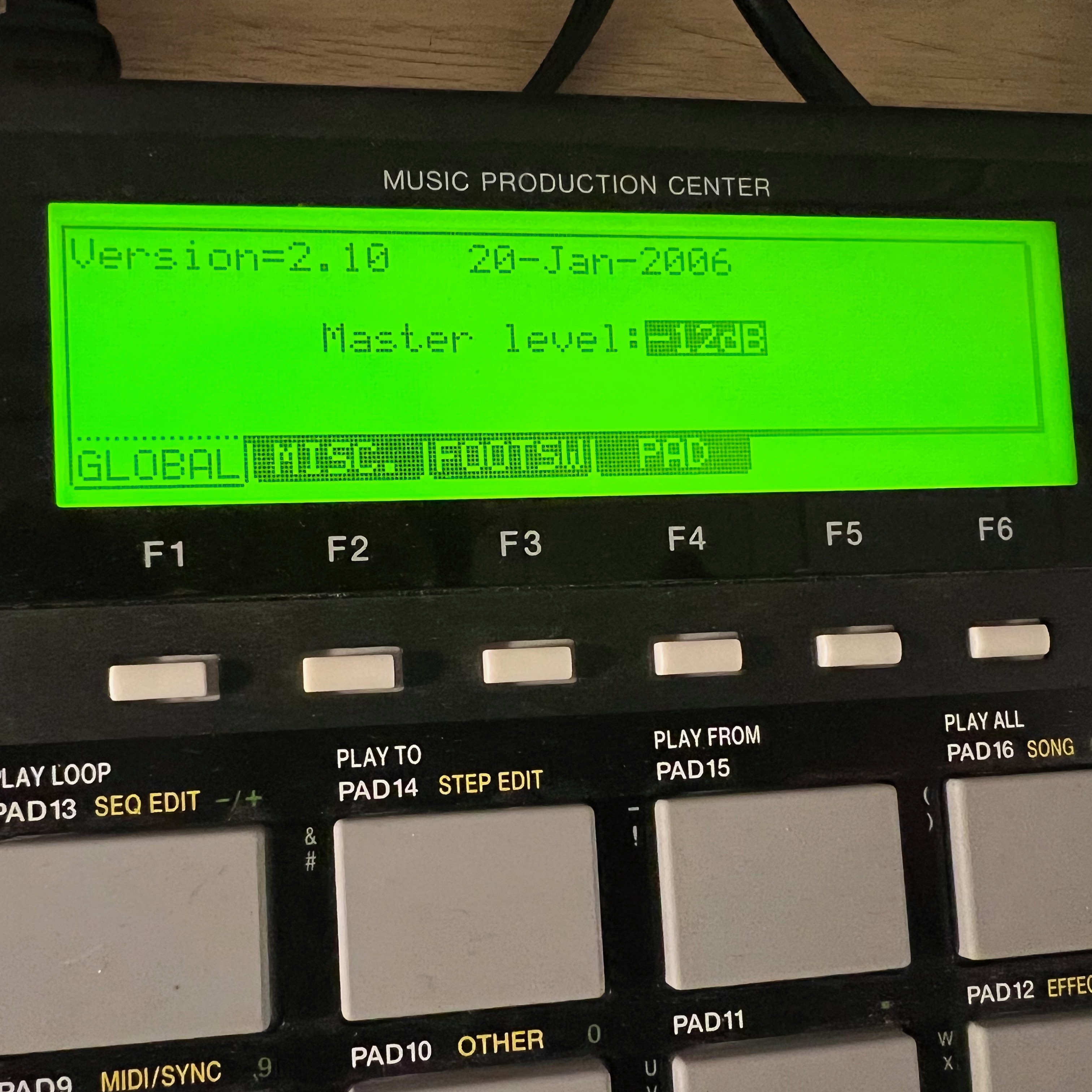 A vendre MPC1000 avec JJOS et Max Ram, Excellent Etat. 