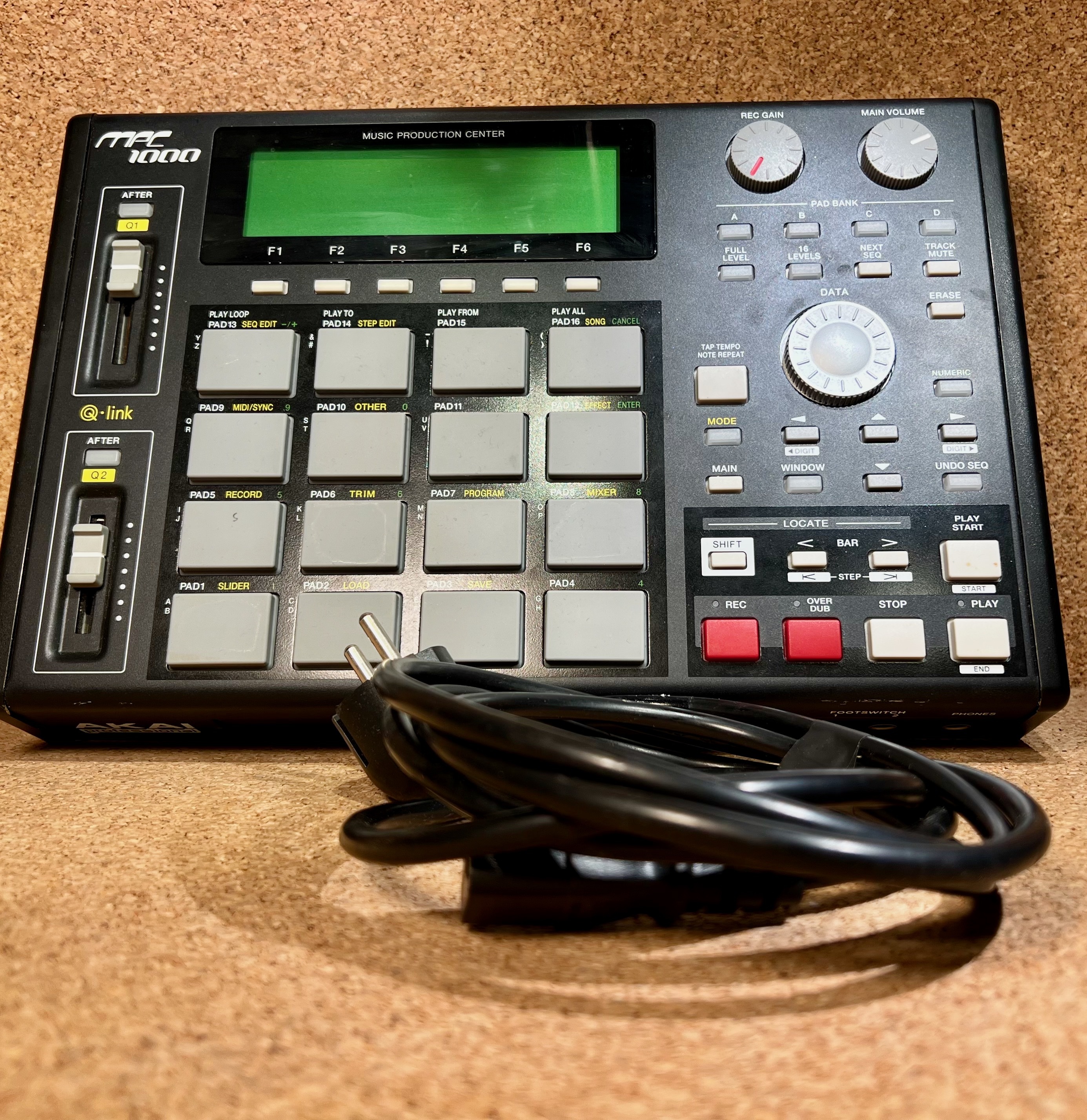 Akai Professional MPC1000 Black (9008)