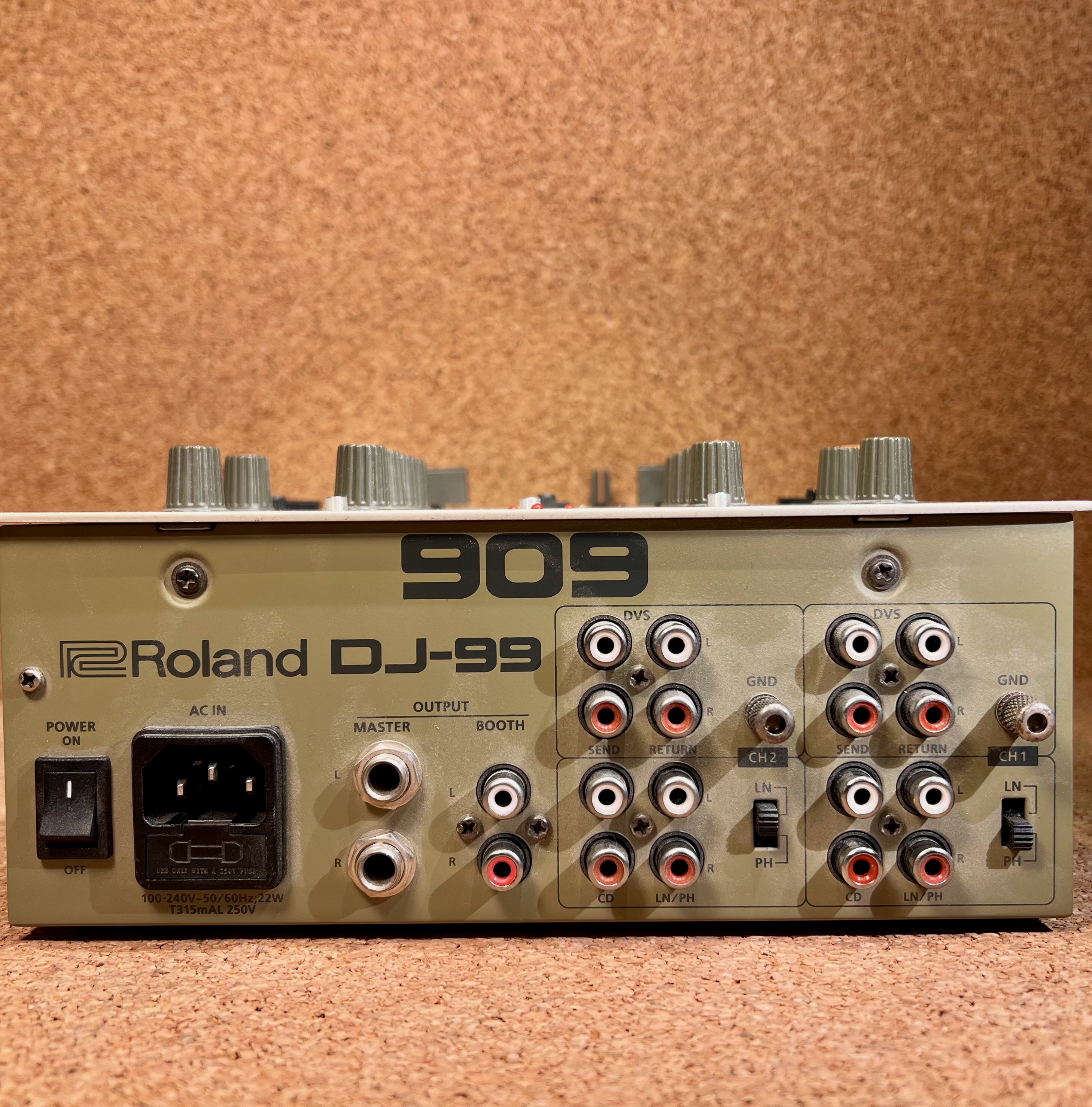 Roland DJ-99 (84153)