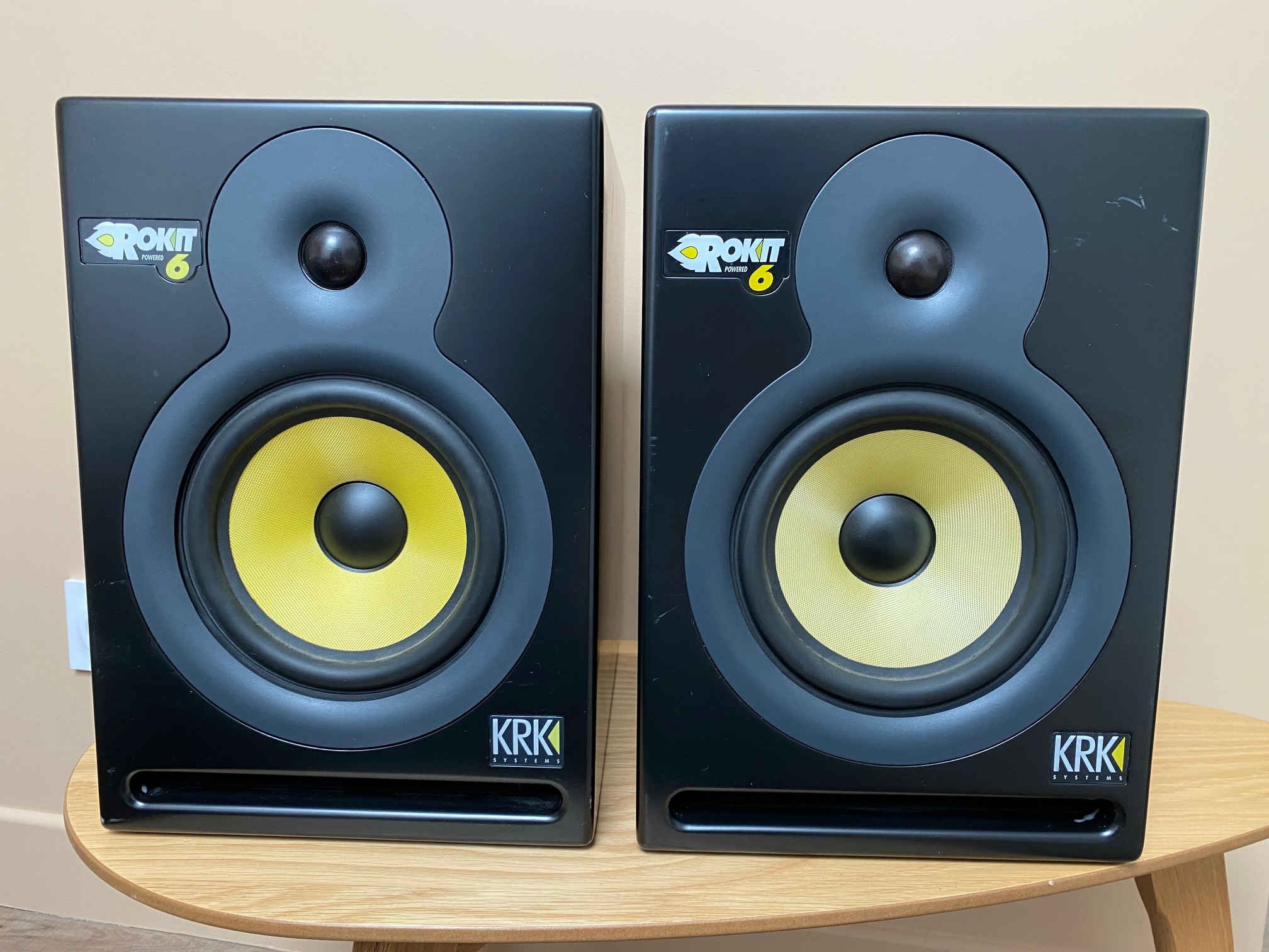 Paire d’enceintes de monitoring KRK Rokit 6 – 1ère génération