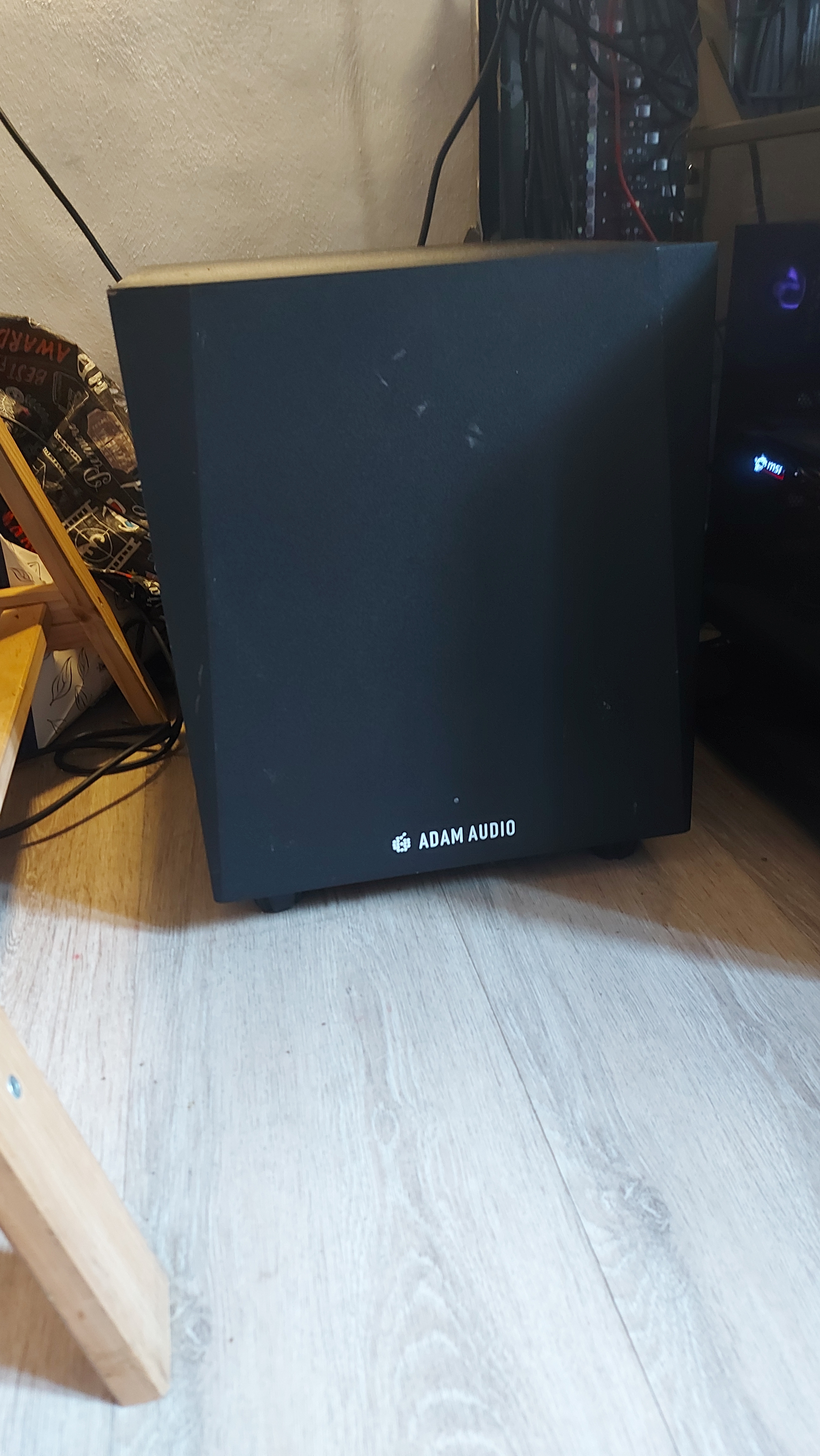 Vend Adam Audio T10s