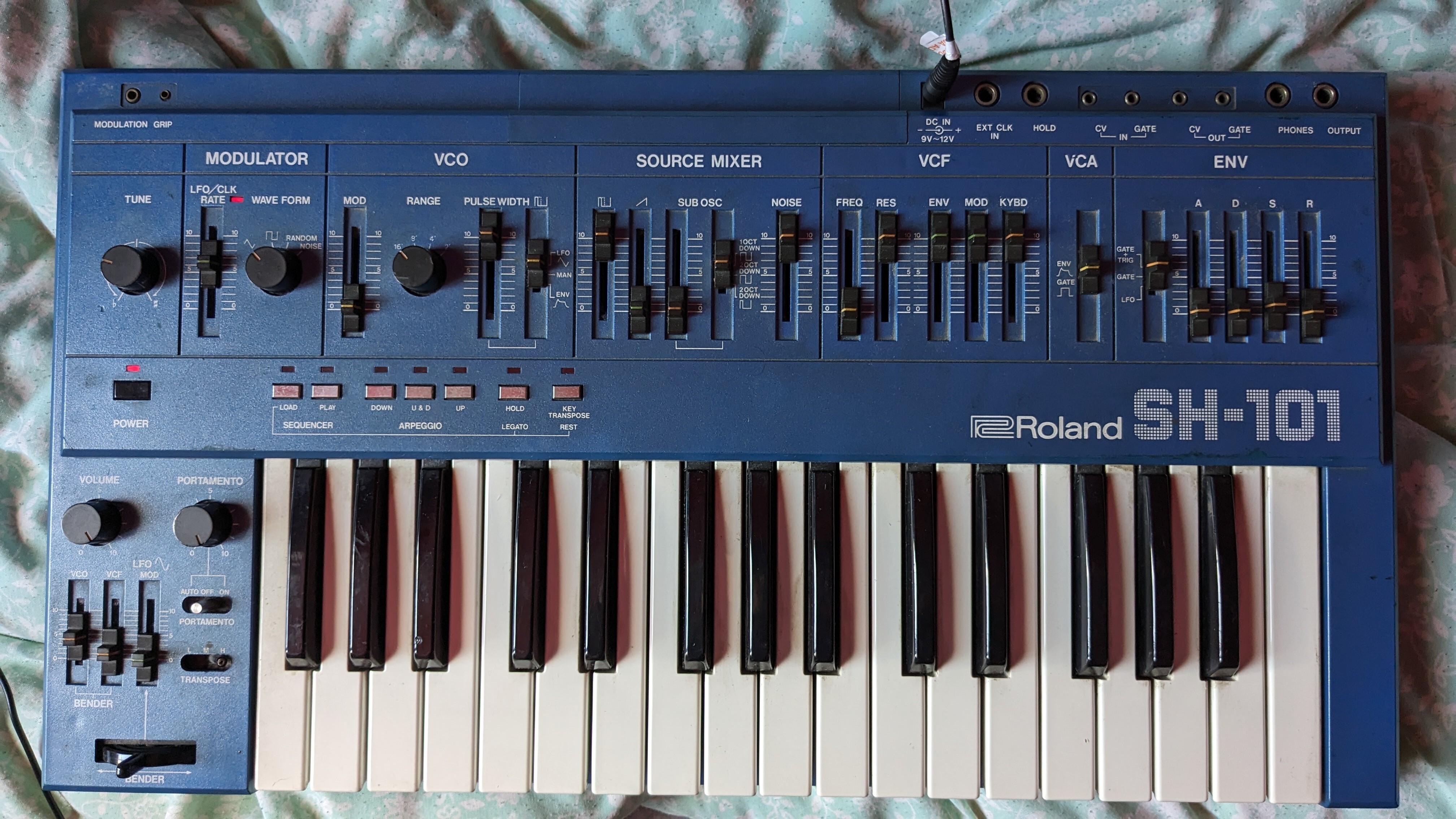 SH-101 bleu