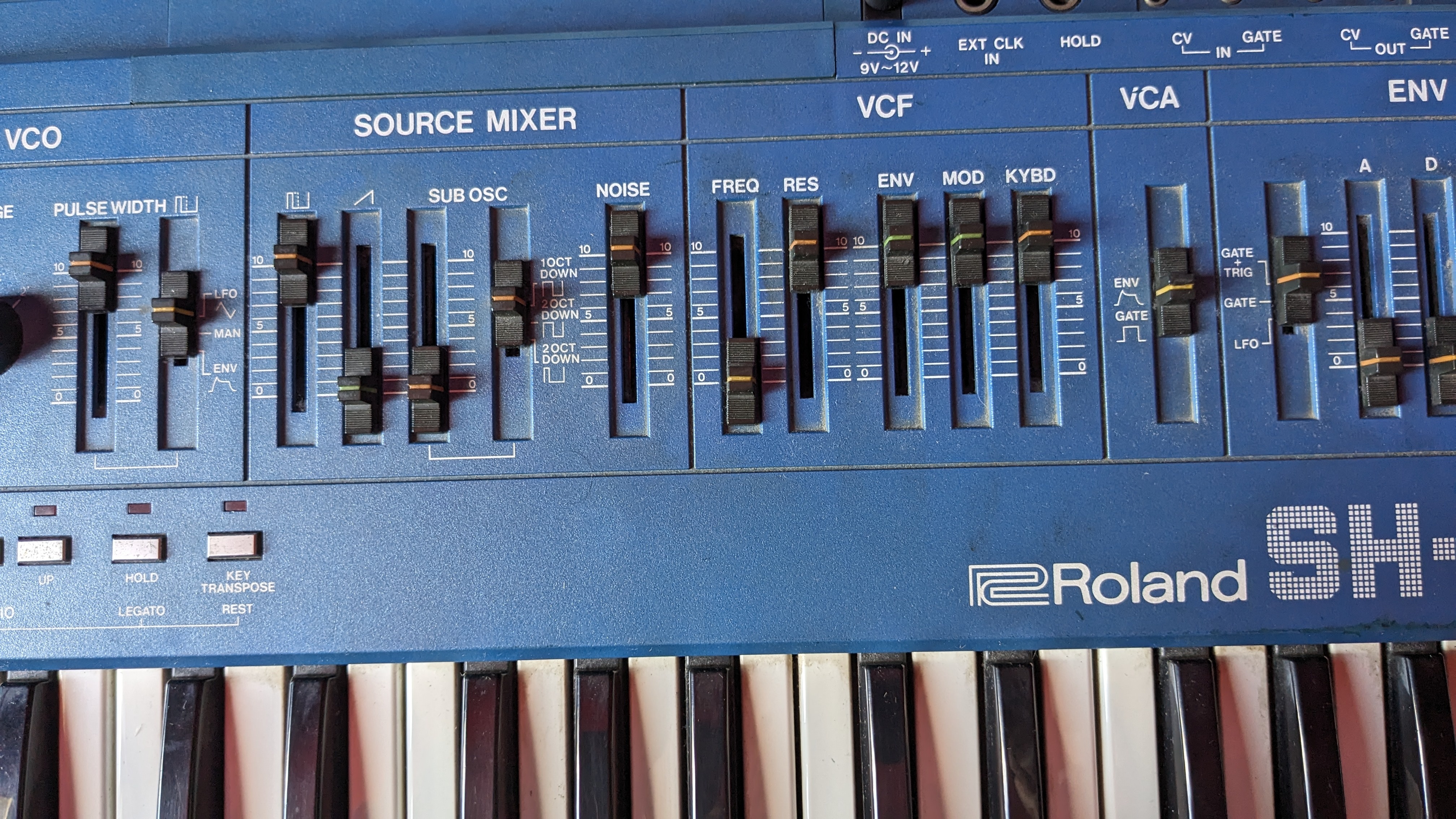 Roland SH-101 (77976)