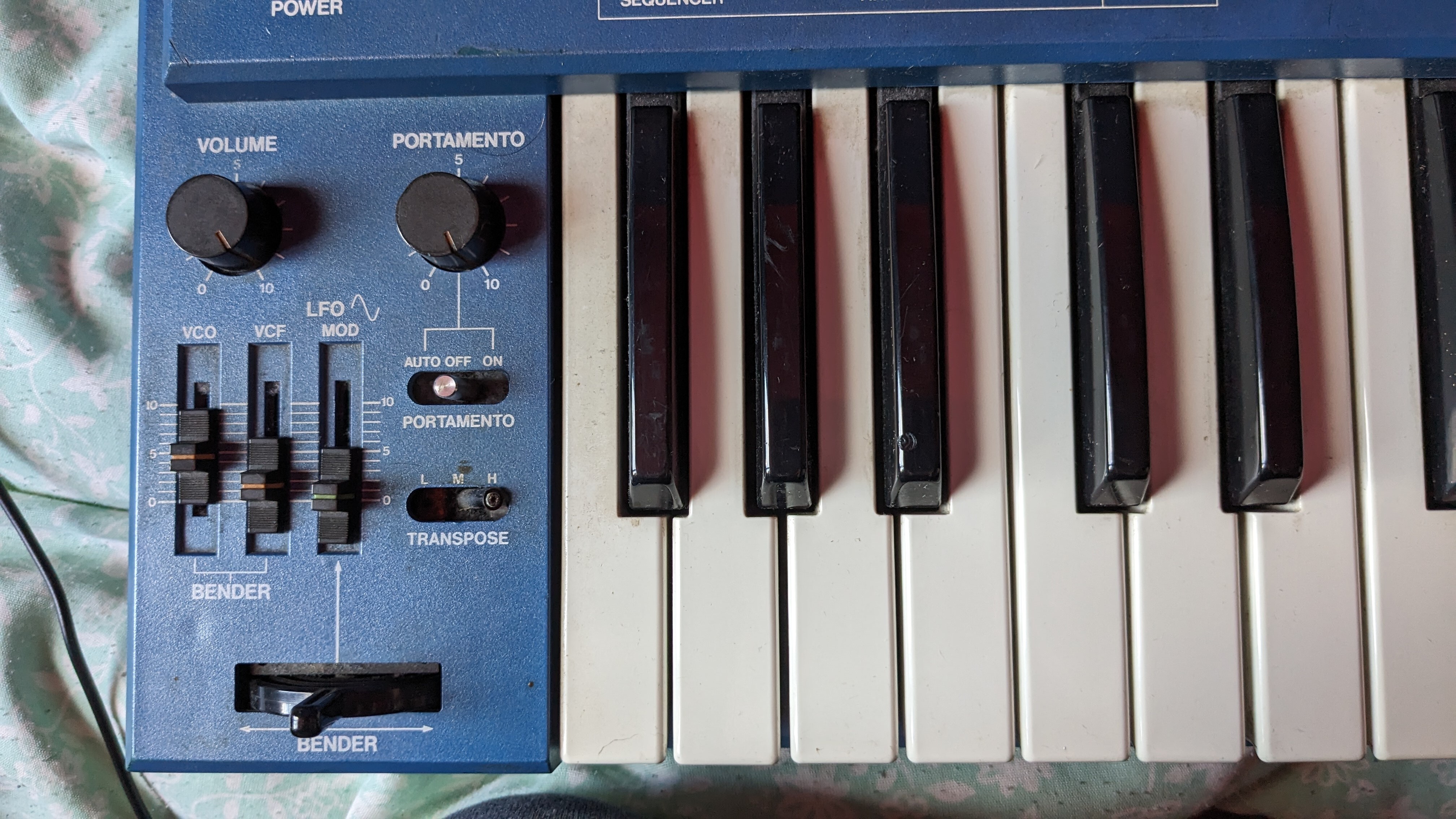 Roland SH-101 (84645)