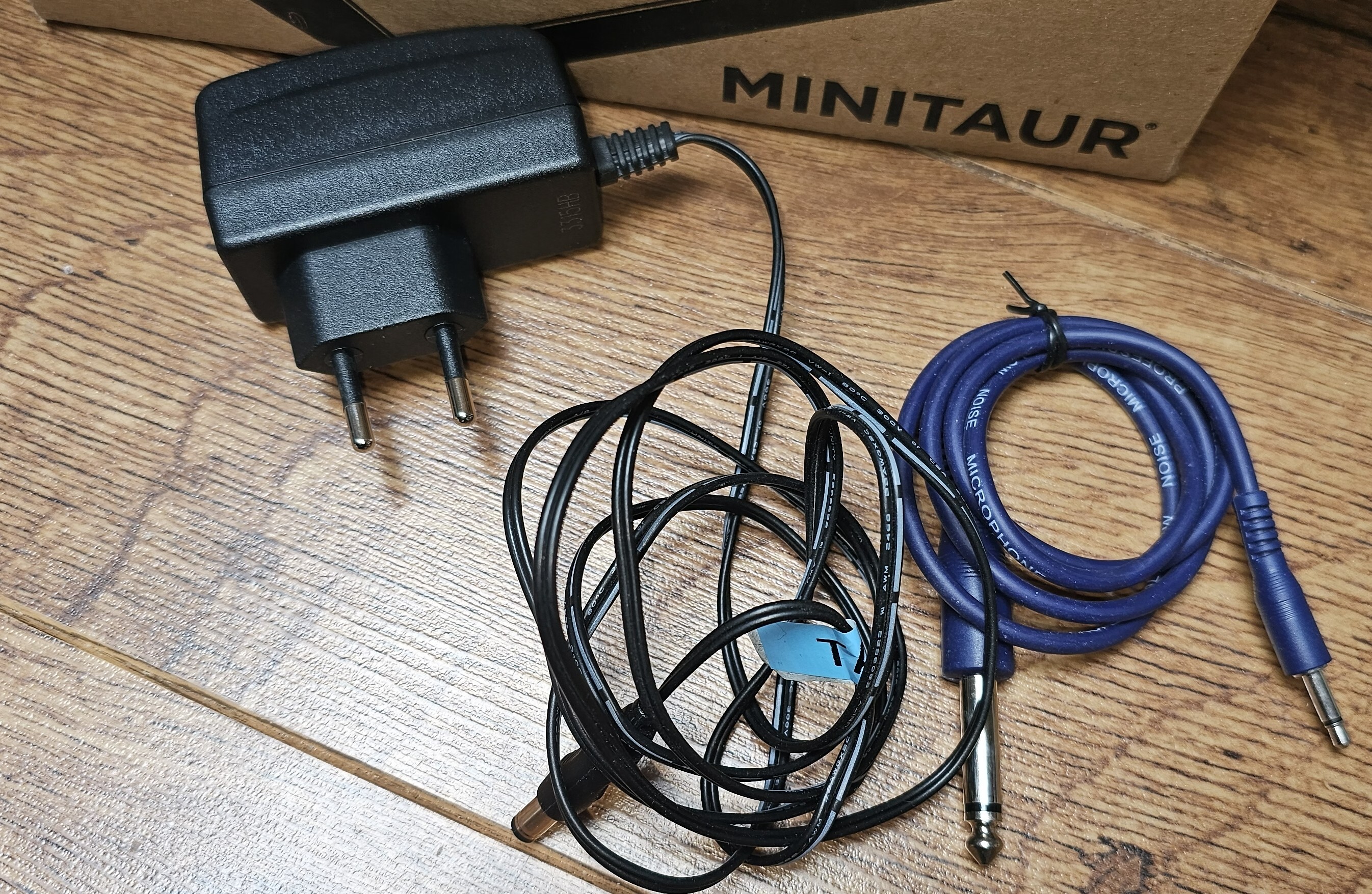 Moog Music Minitaur (87242)