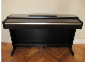 Yamaha CLP-115 (32046)