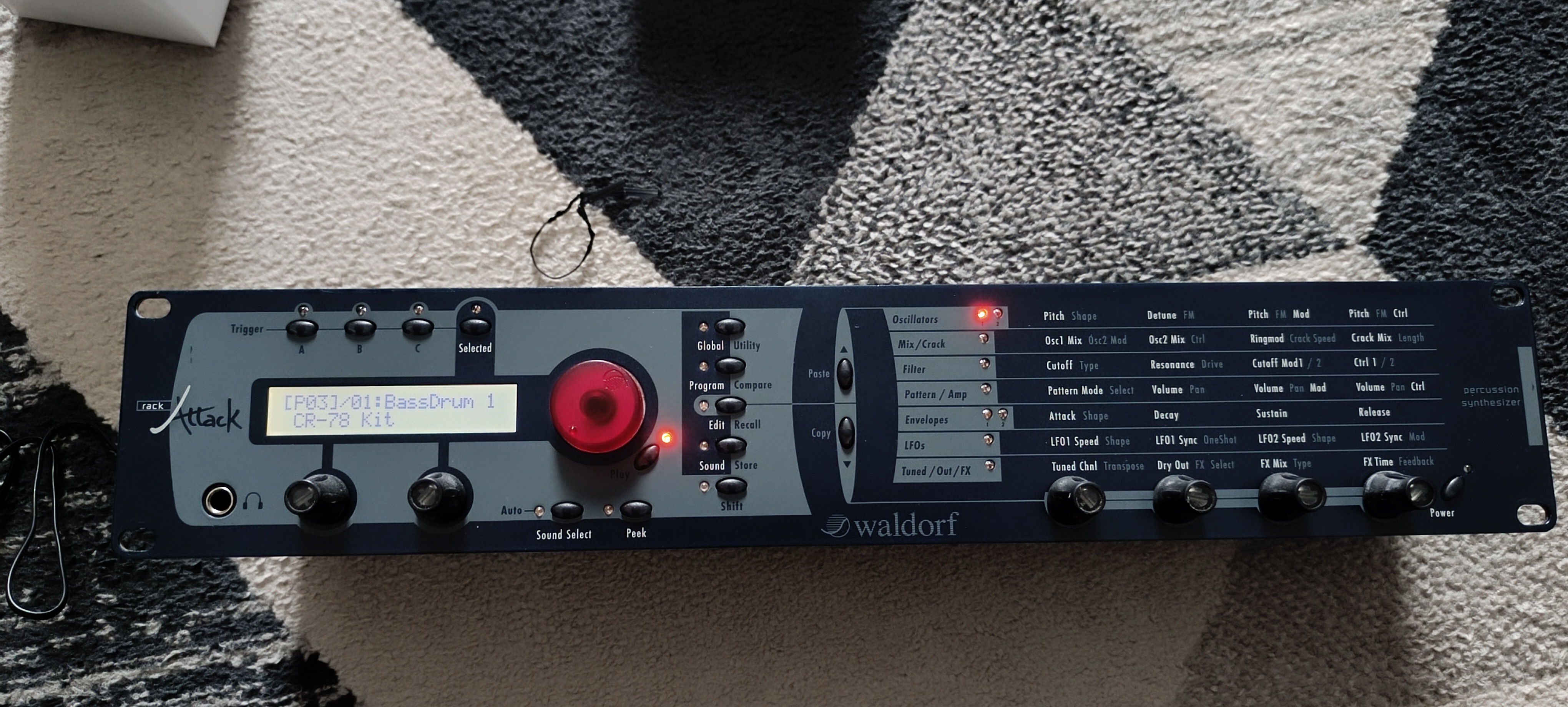 Vends Waldorf RackAttack