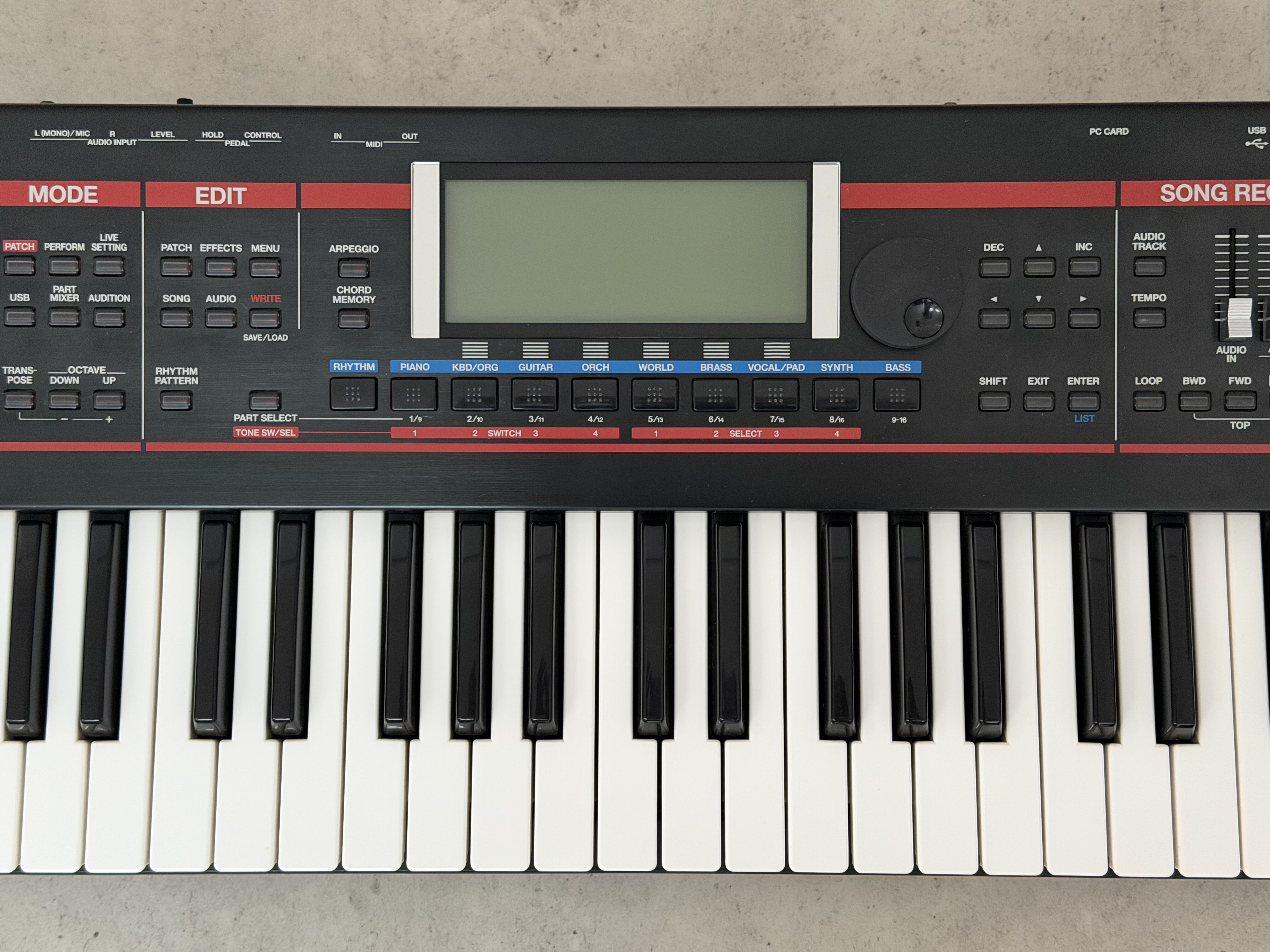 Roland JUNO-G (97685)