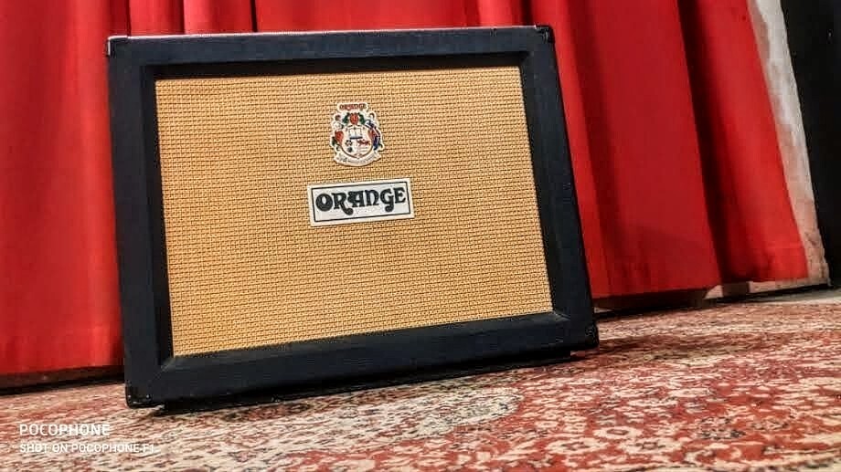 Orange PPC212 Ob fermé avec Jensen Raptor 100 watts