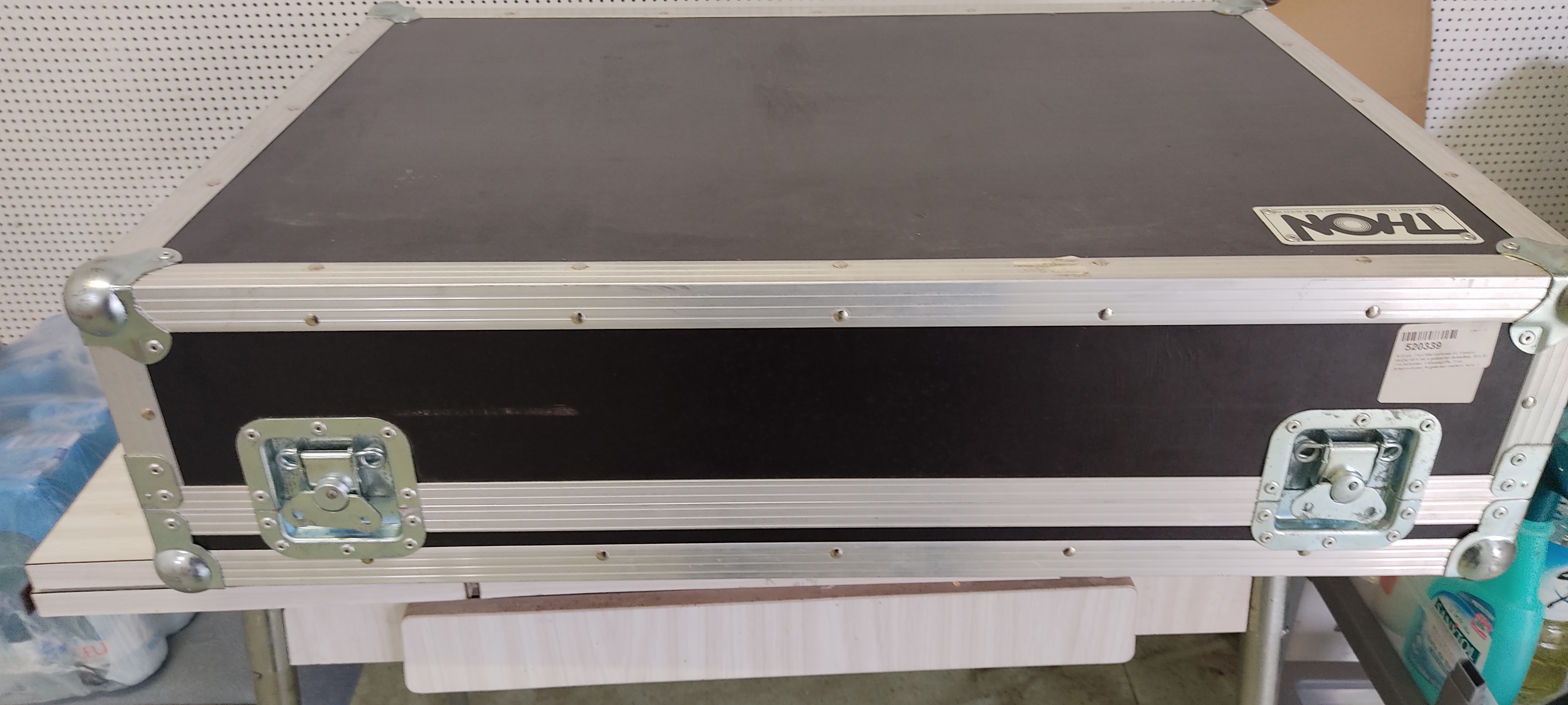 VENDS  : Table Mixage Yamaha MG24/14FX  plus Flycase