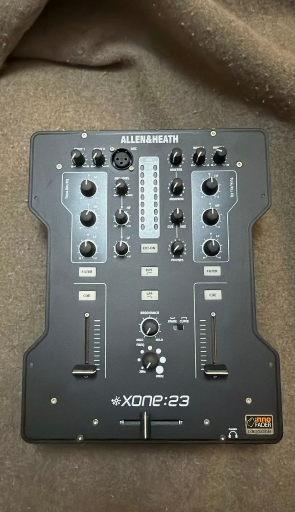 Vends mixer Allen & Heat Xone 23