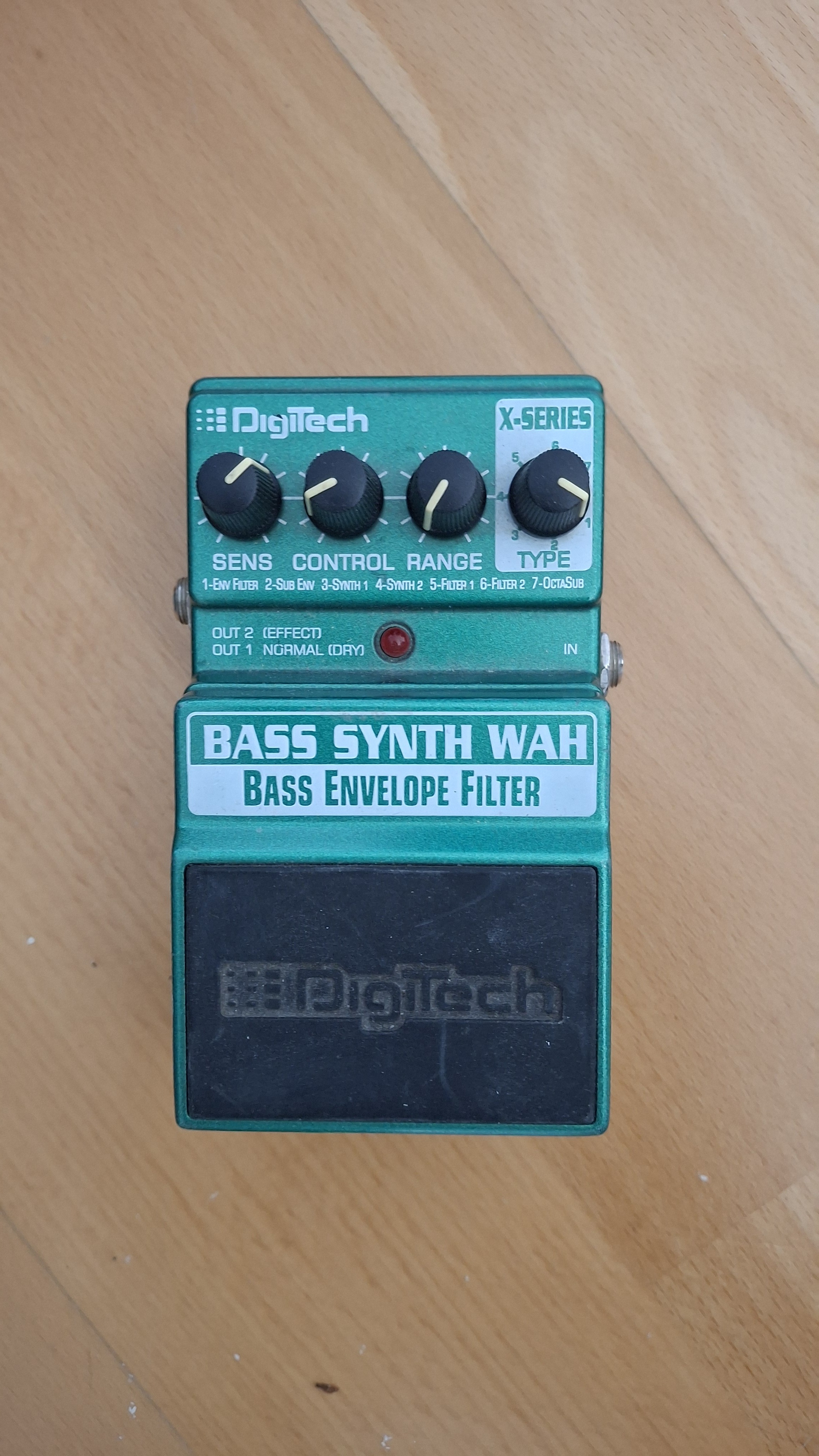 Bass synth
