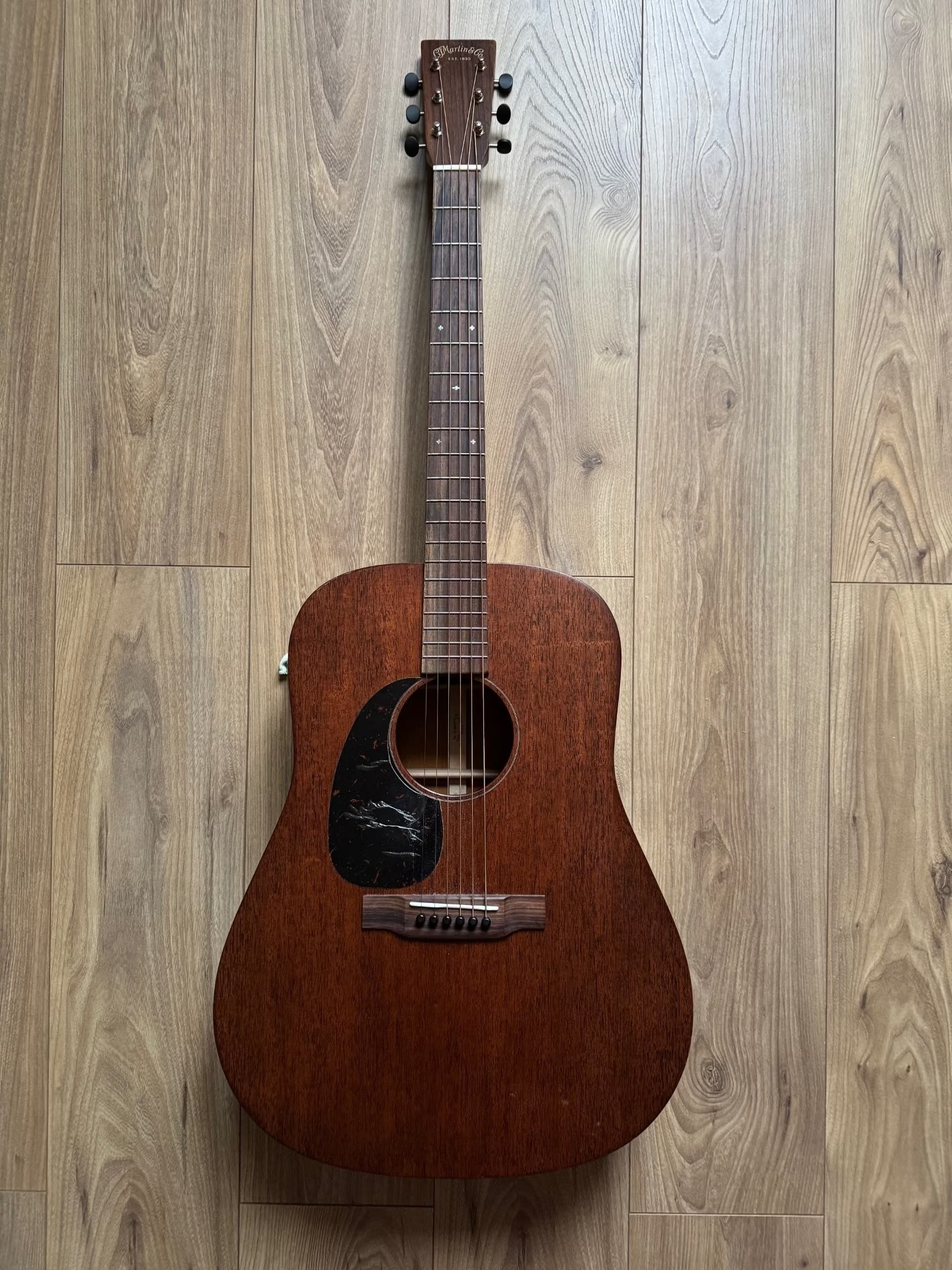 Guitare Martin D-15M (gauchère)