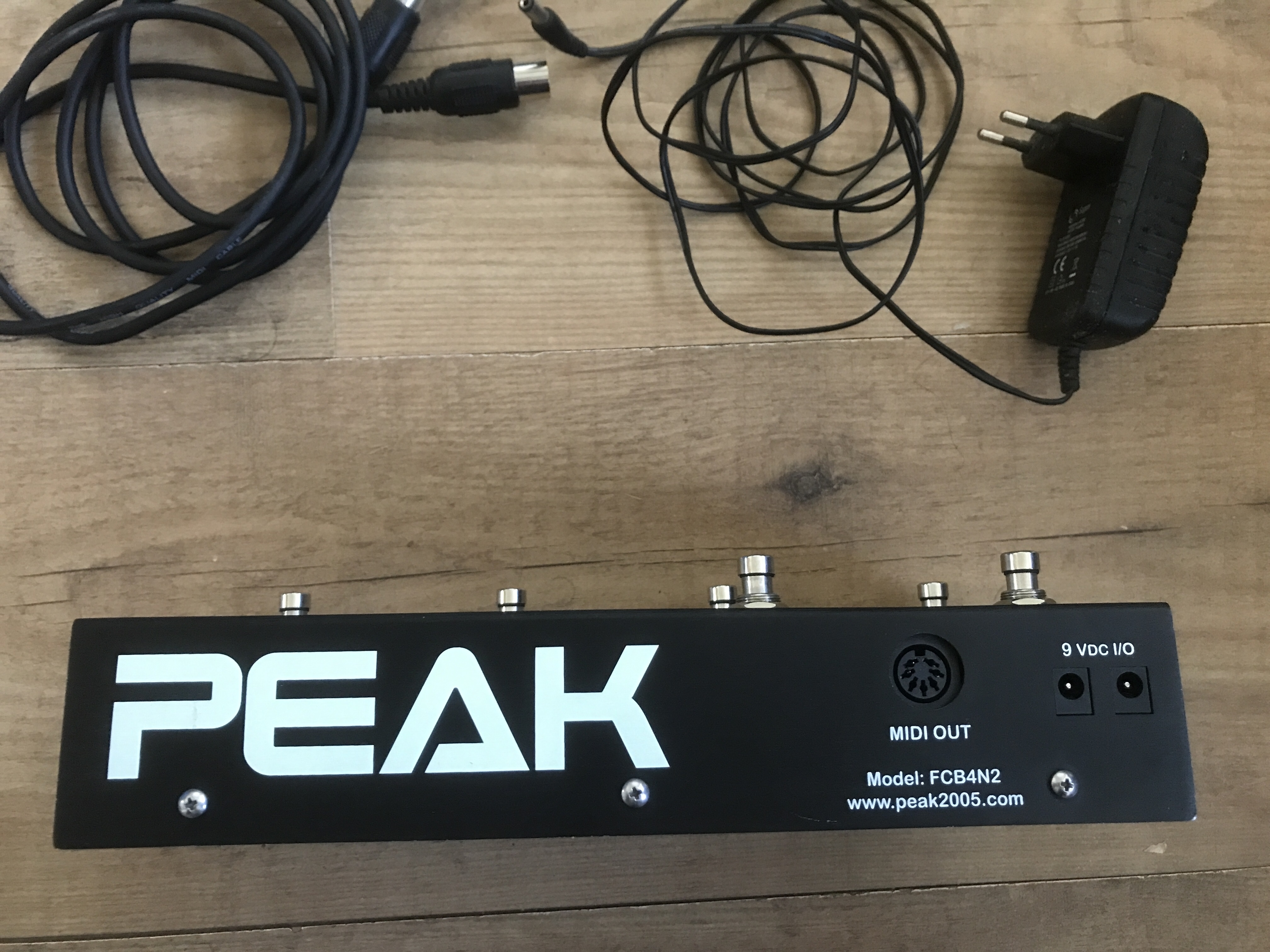 Peak FCB4N2 Programmable MIDI Foot Controller (83594)