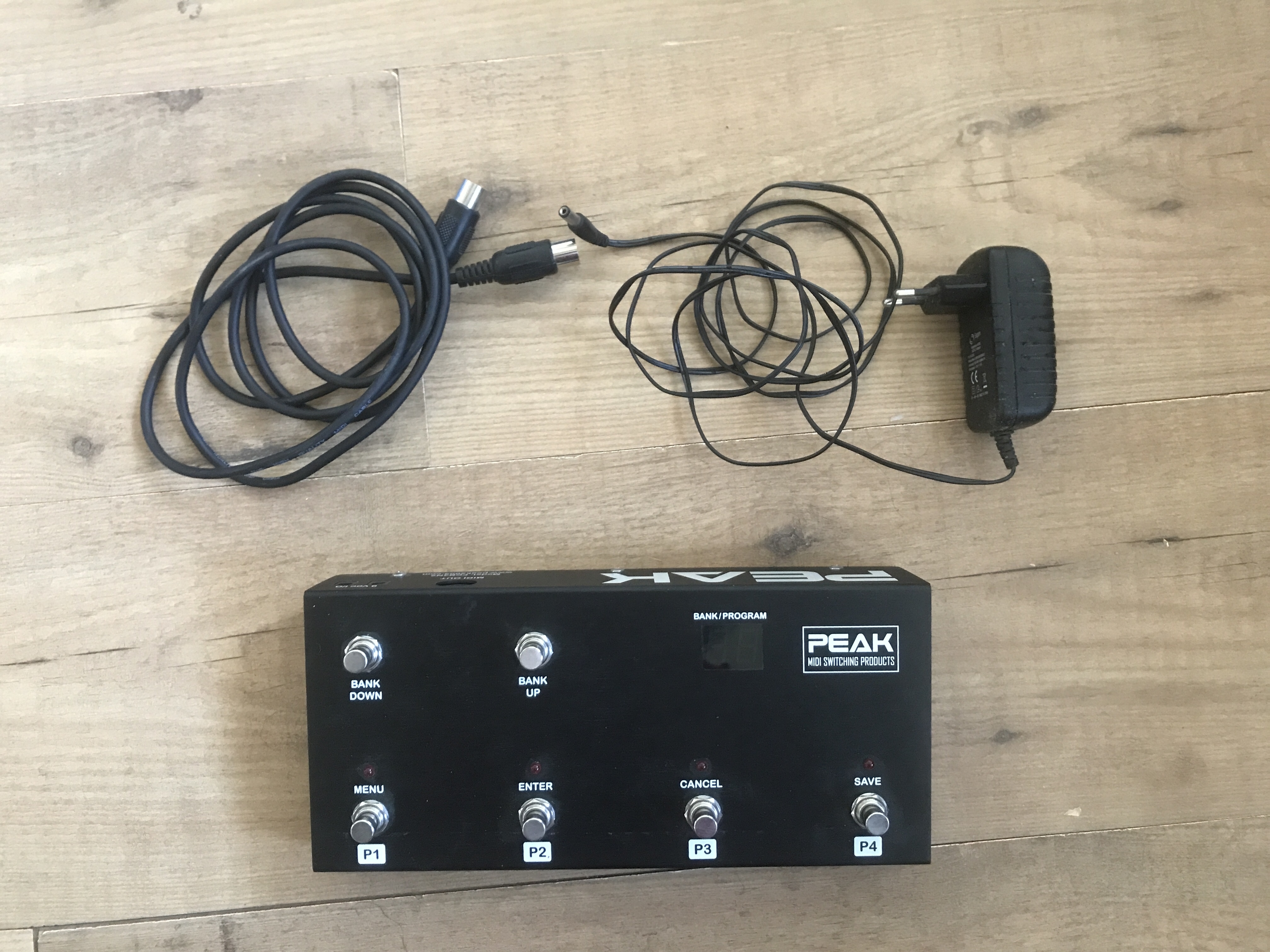 Peak FCB4N2 Programmable MIDI Foot Controller (46971)
