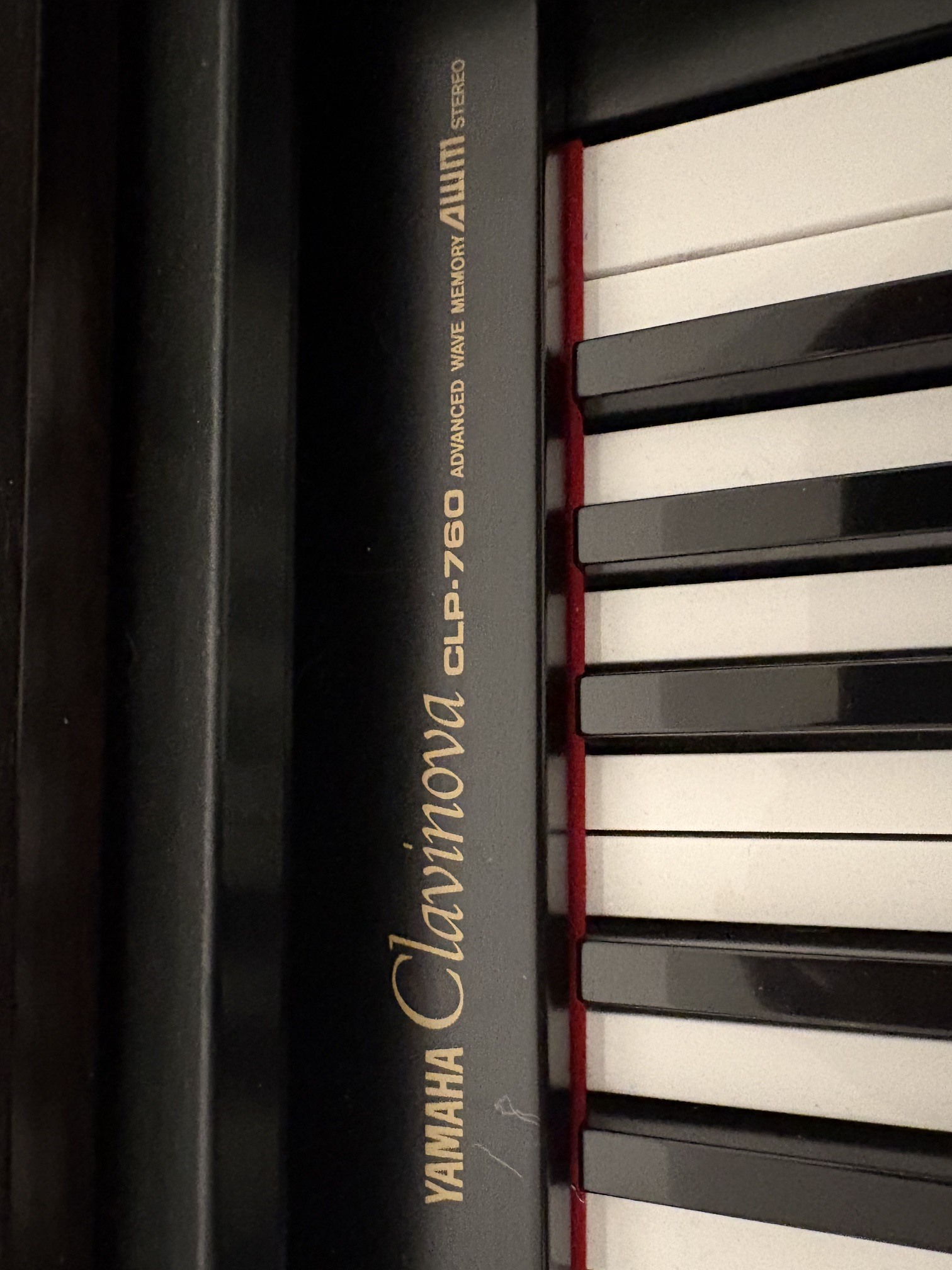 Vends Yamaha Clavinova CLP-760 en très bon état