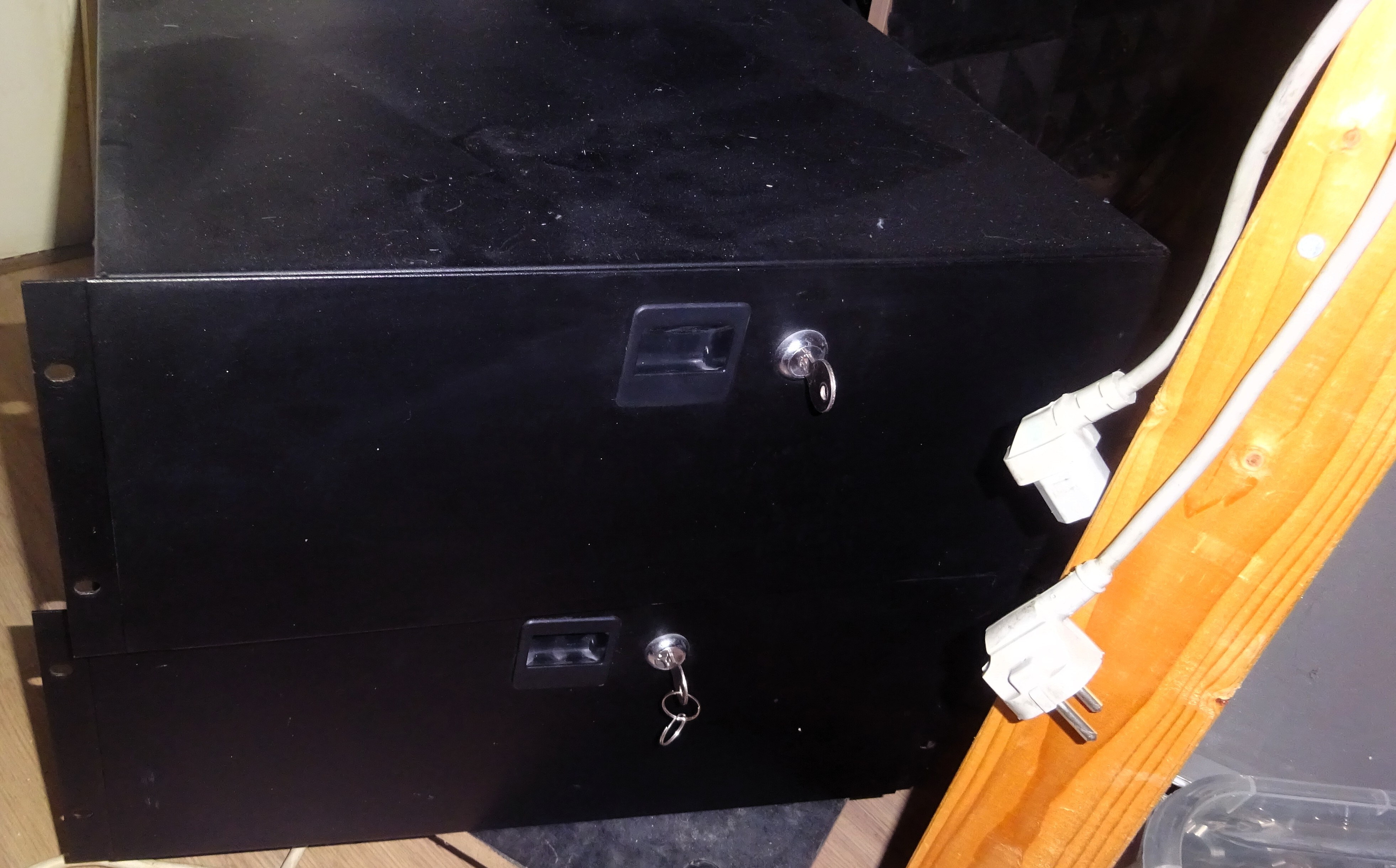 thon Rack Drawer 4U