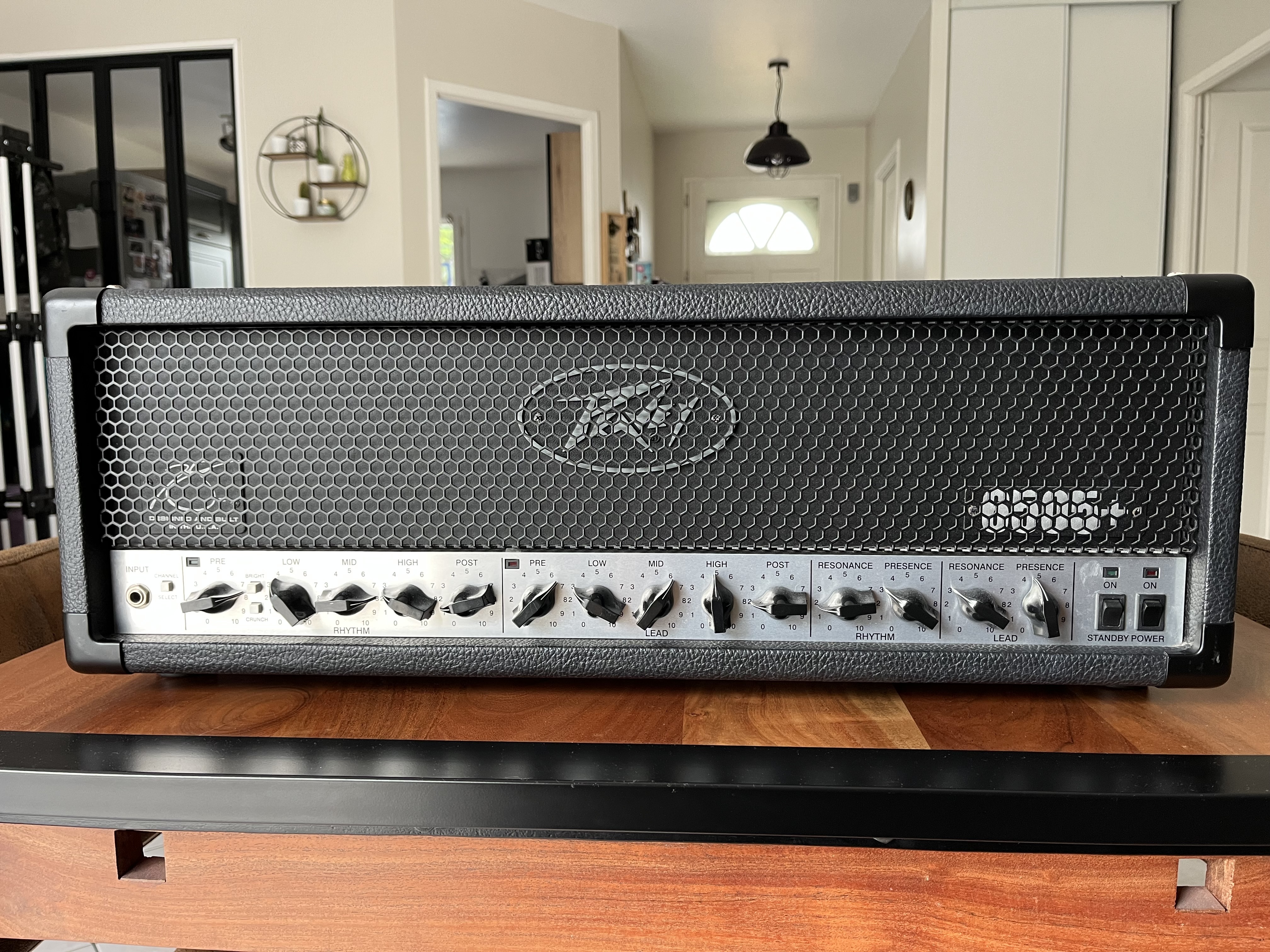 Vends tête d'ampli Peavey 6505+