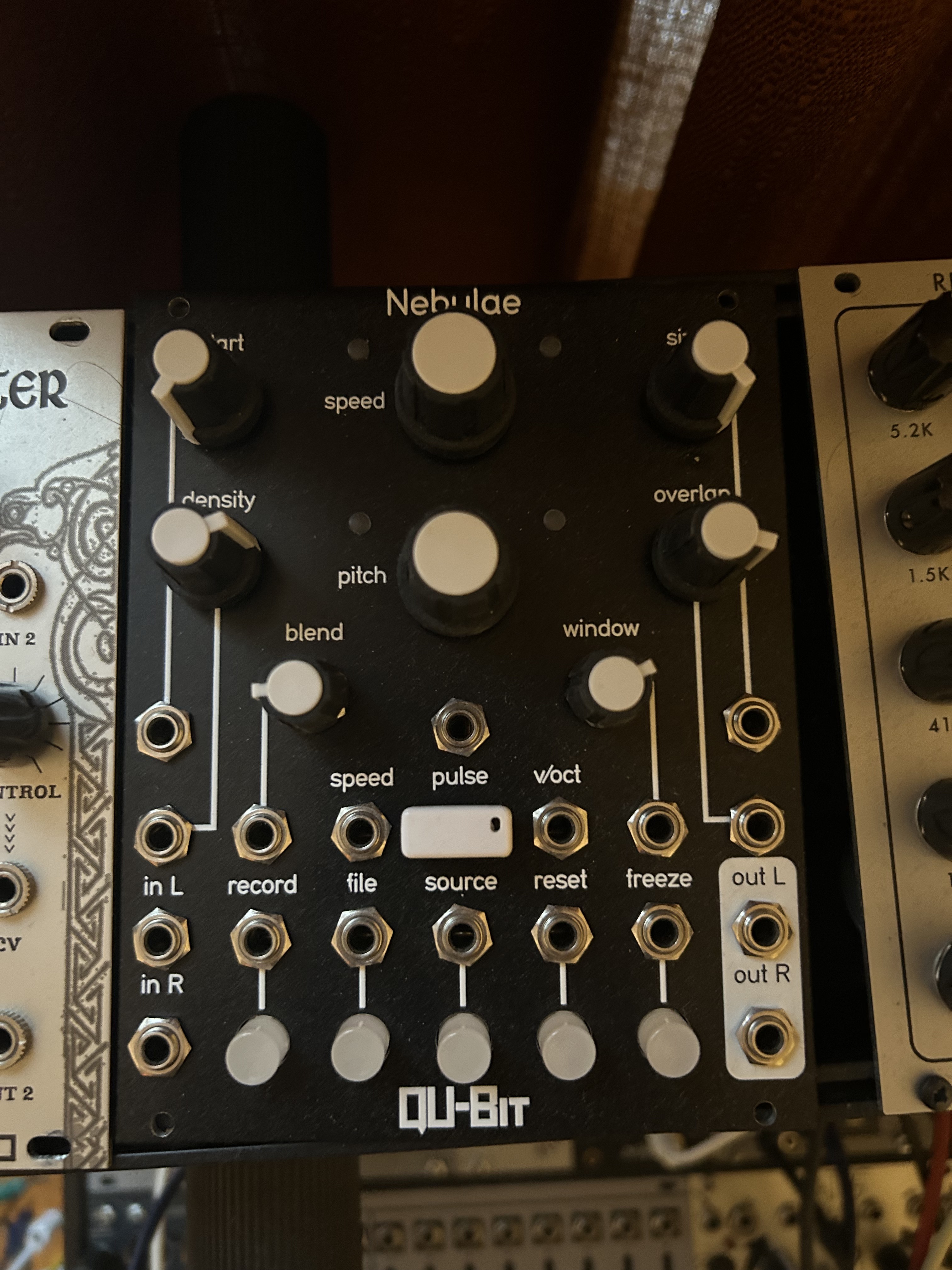 Vends Qu Bit Electronix Nebulae 2