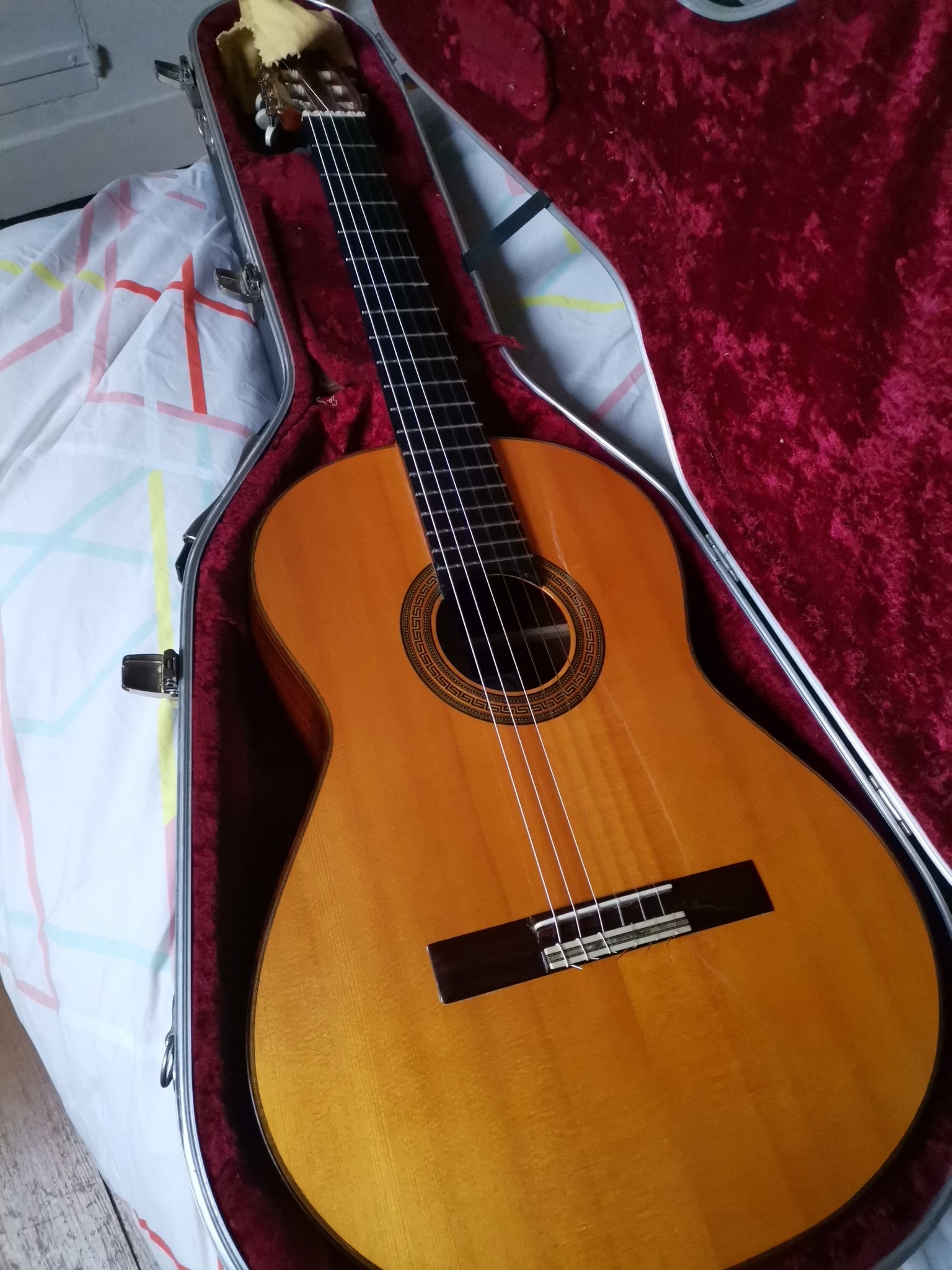 Guitare classique Dominique Bouges