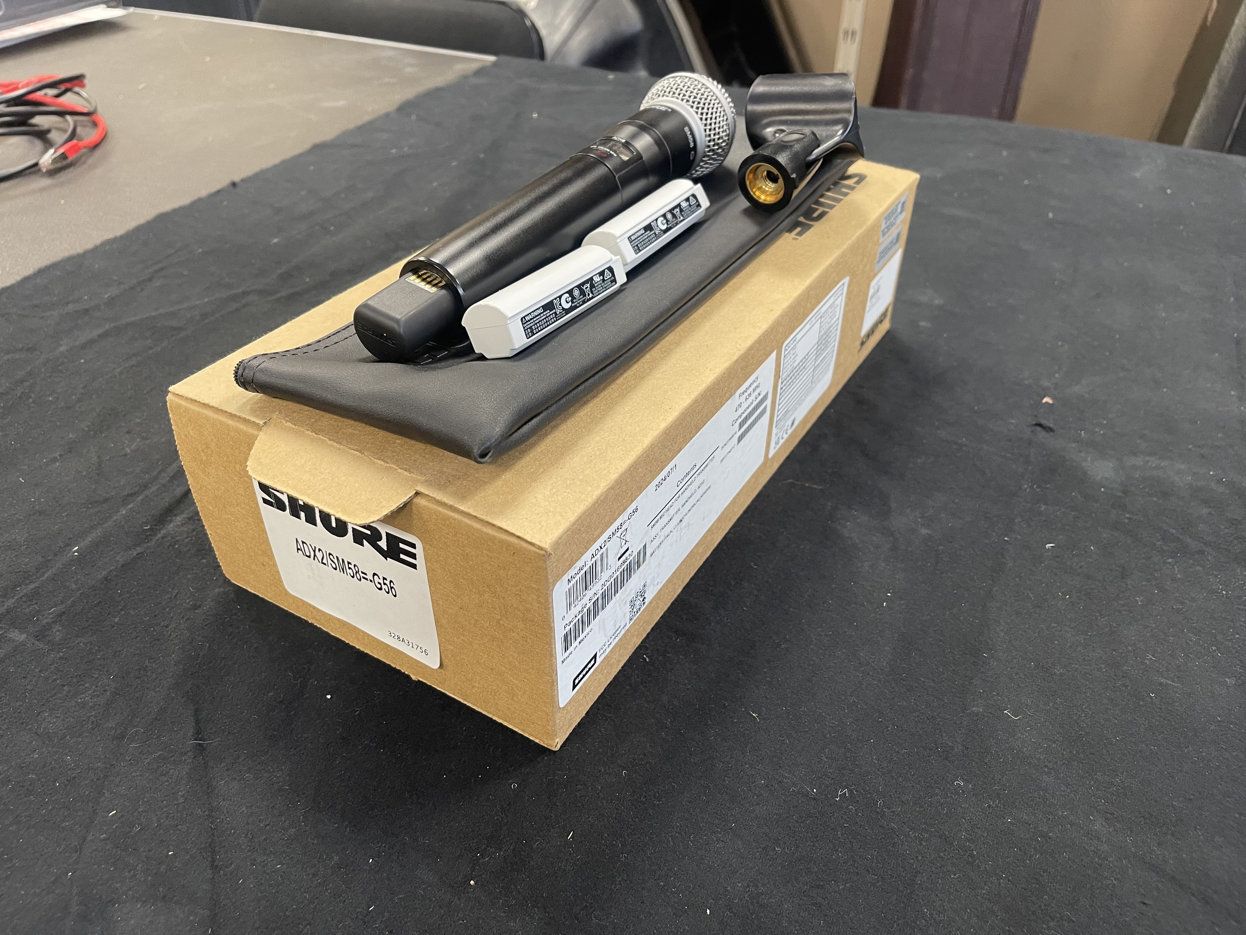 Shure Axient (94334)