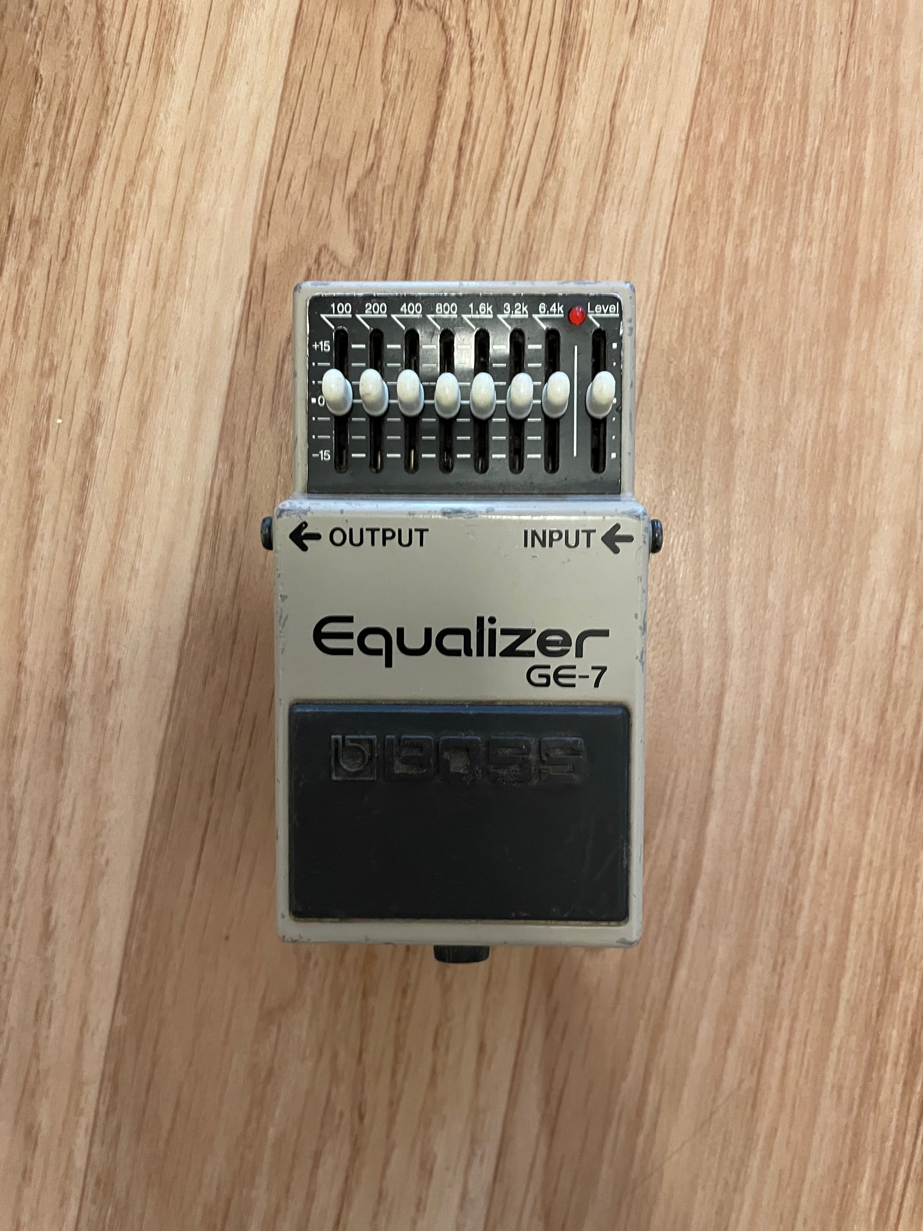 Vends Equalizer Boss GE-7
