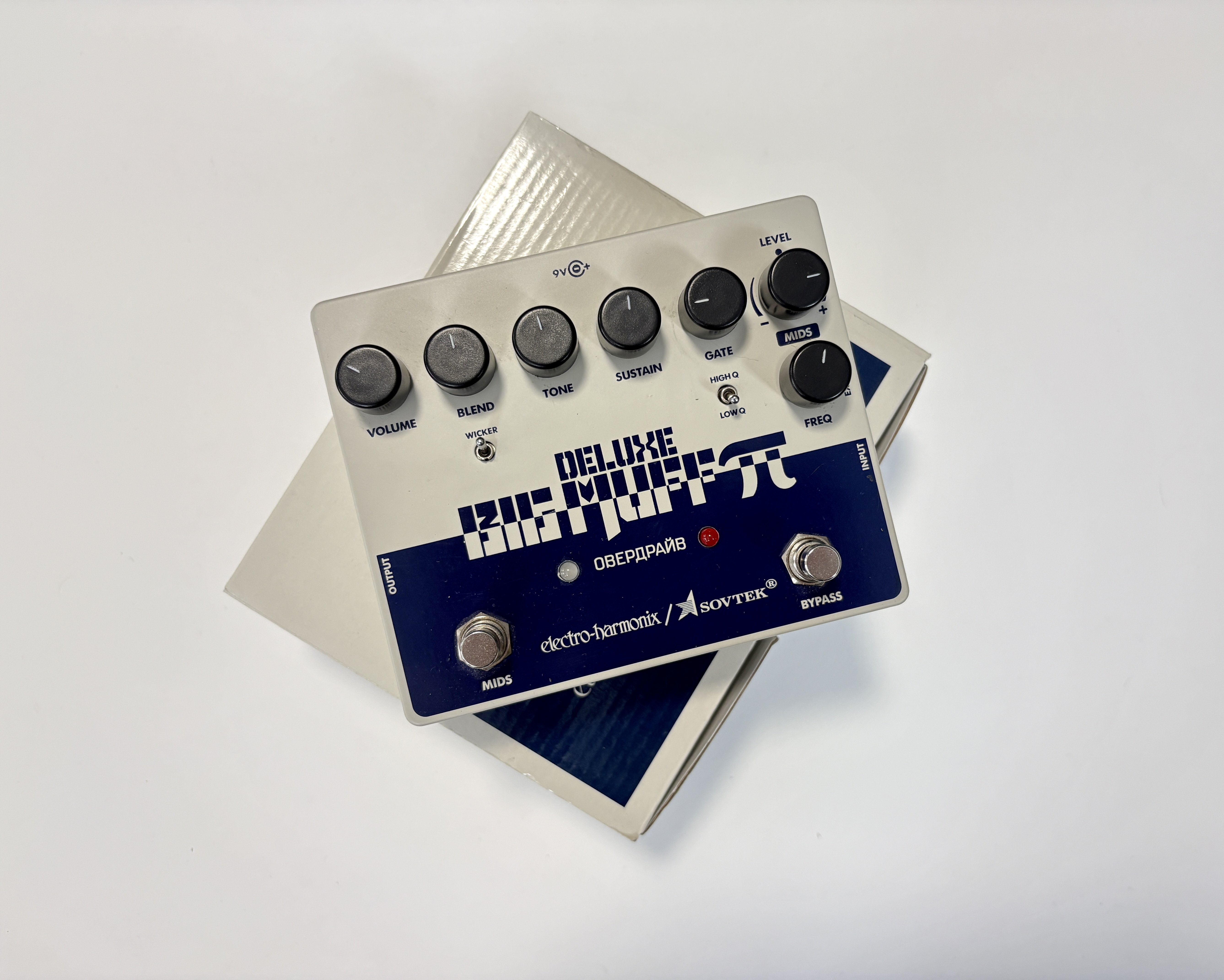 Electro-Harmonix Sovtek Deluxe Big Muff Pi  