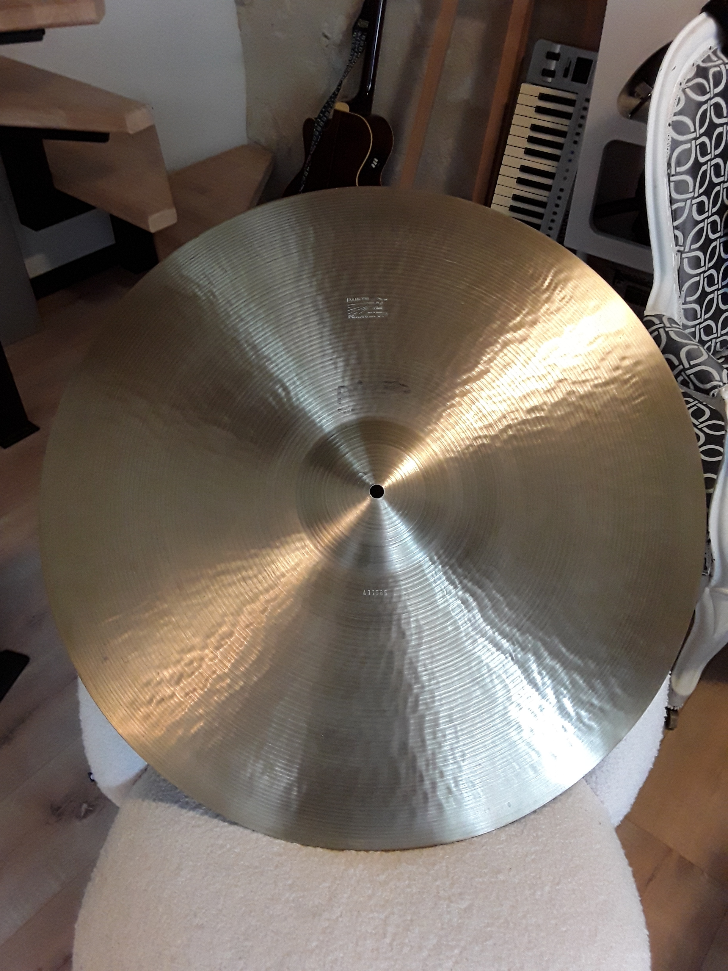 Vends çymbale Formula 602 24"