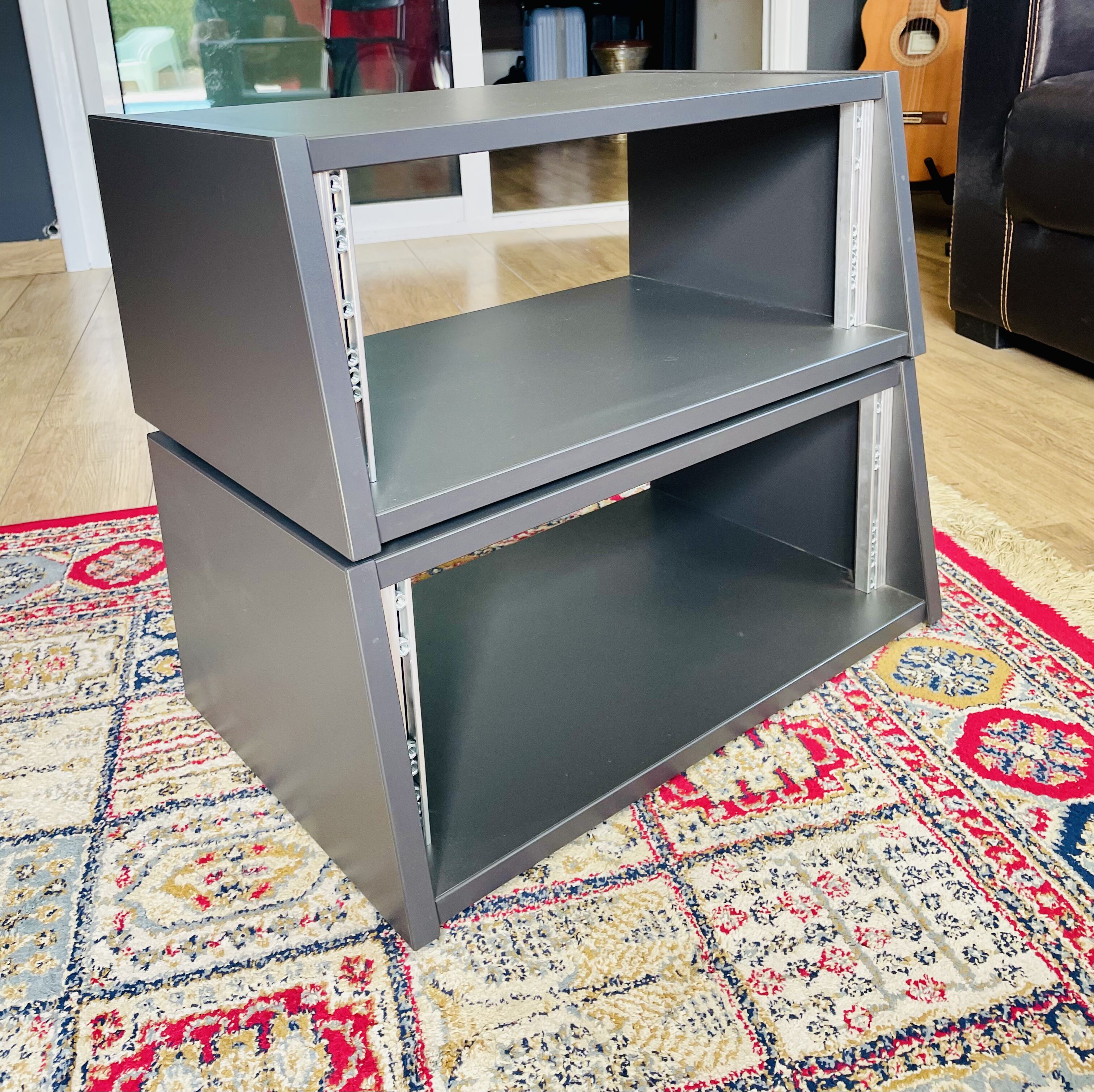 Thon Studio Desktop Rack 4U (21558)